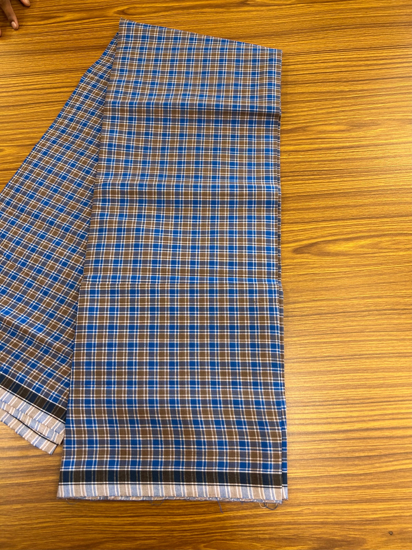 Premium Kathar Type Mund Pure cotton - Kaitharikada - Single Kaily / Lungi - 0.5 inch Black Border with Blue & Brown Check body (2.50 meter / 5.36 muzham) - 5 KK8050 MUT