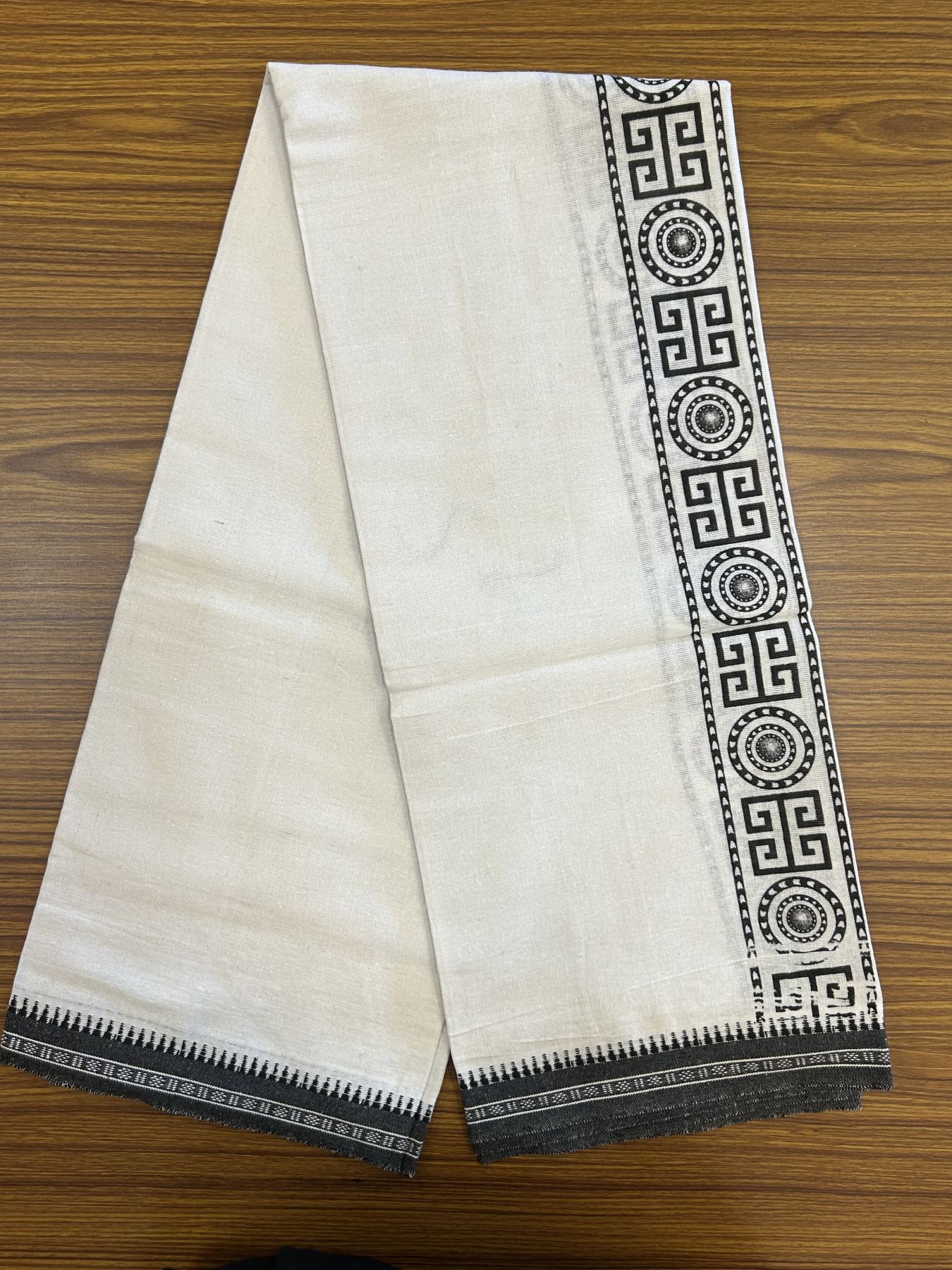 Kaitharikada - Polyster + Cotton - 40s twisted - Pure white Single Kaily / Lungi - 2.5 inch Black Printed Kuppadam Border with White colour body (2 meter / 4 muzham) -  2 KK8041 GAN