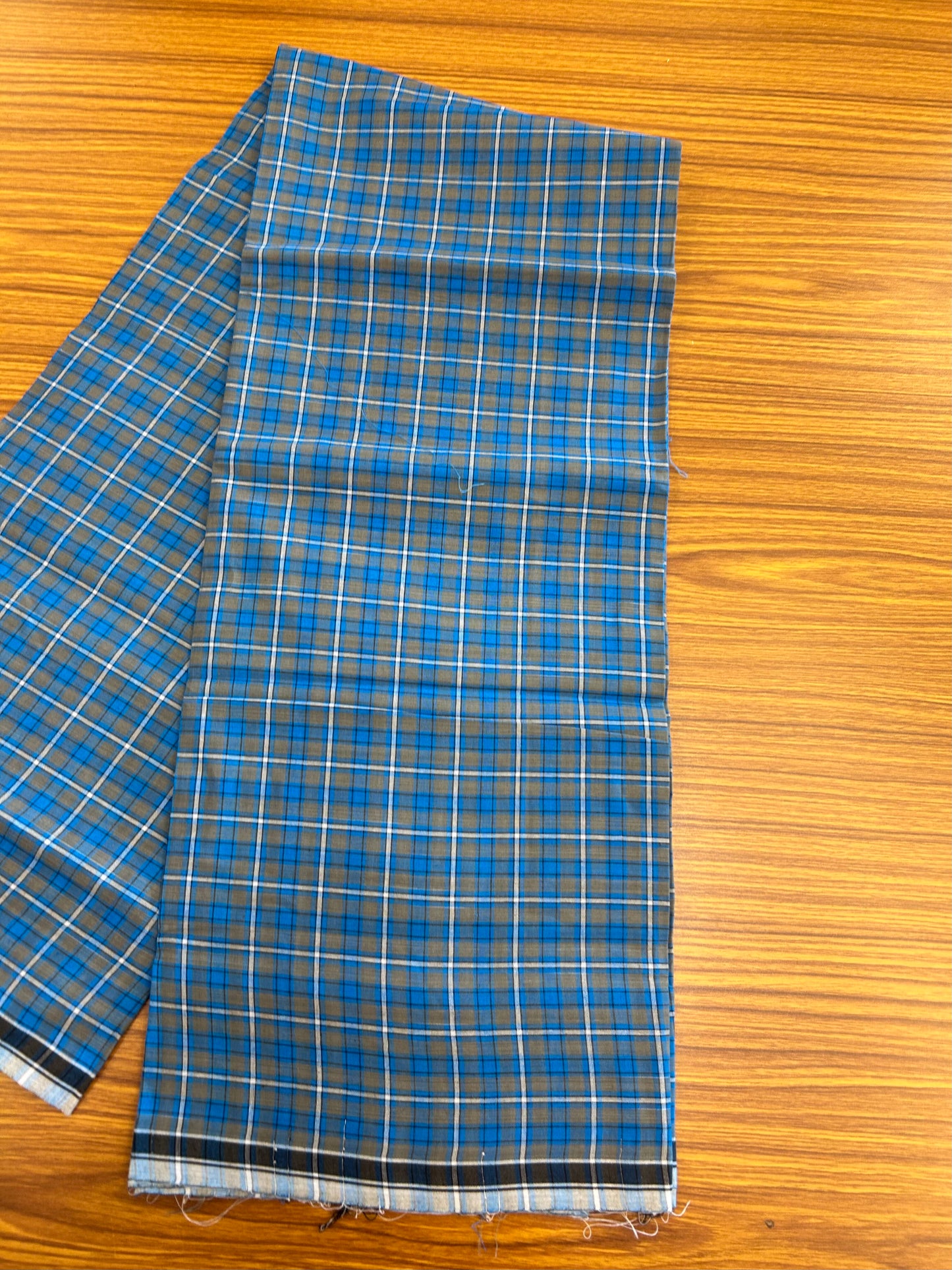 Premium Kathar Type Mund Pure cotton - Kaitharikada - Single Kaily / Lungi - 0.5 inch Black Border with Blue & Sand Brown Check body (2.50 meter / 5.36 muzham) - 6 KK8050 MUT