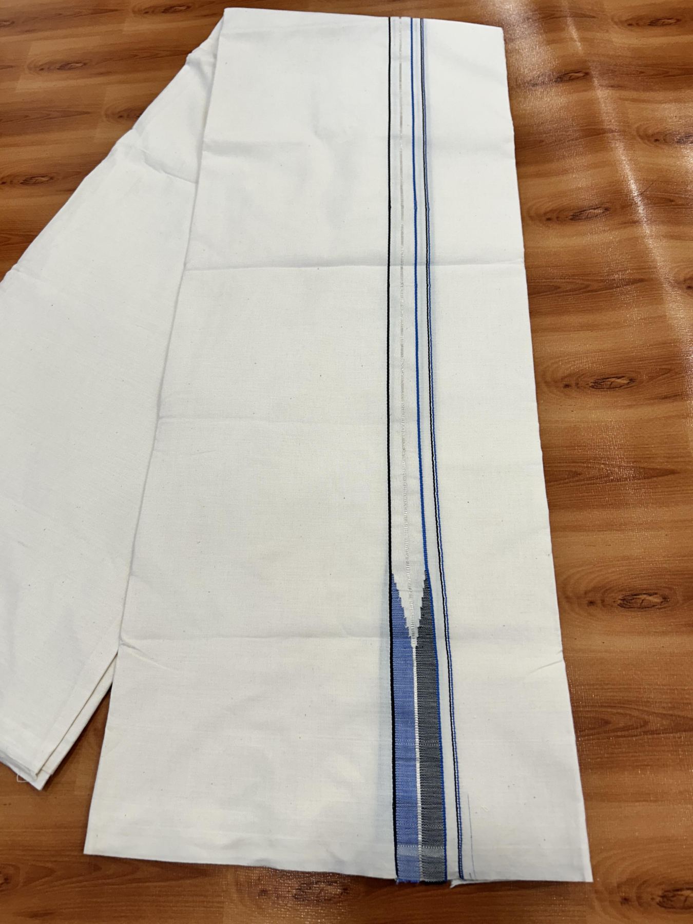 Double Off white Mundu/Dhoti - 20% Discount! KaithariKada Balaramapuram - 100% Cotton 100x100 - 0.75 inch Silver Black & Blue Chutty Kara 4 mtr (8.5 muzham) - 19 KK5407 ASH