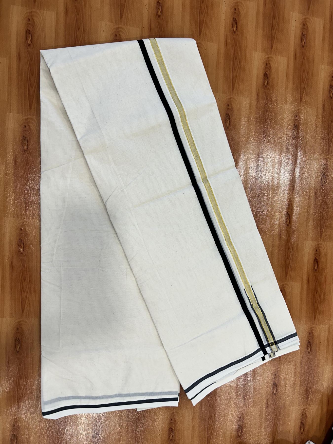 13% Discount!!! KaithariKada Balaramapuram 100% Cotton off white (Unbleached) Double Mundu/Dhoti-100x100 - 1 cm Gold & Black Chutty Kara (4.5 muzham)- 21 KK5407 ASH