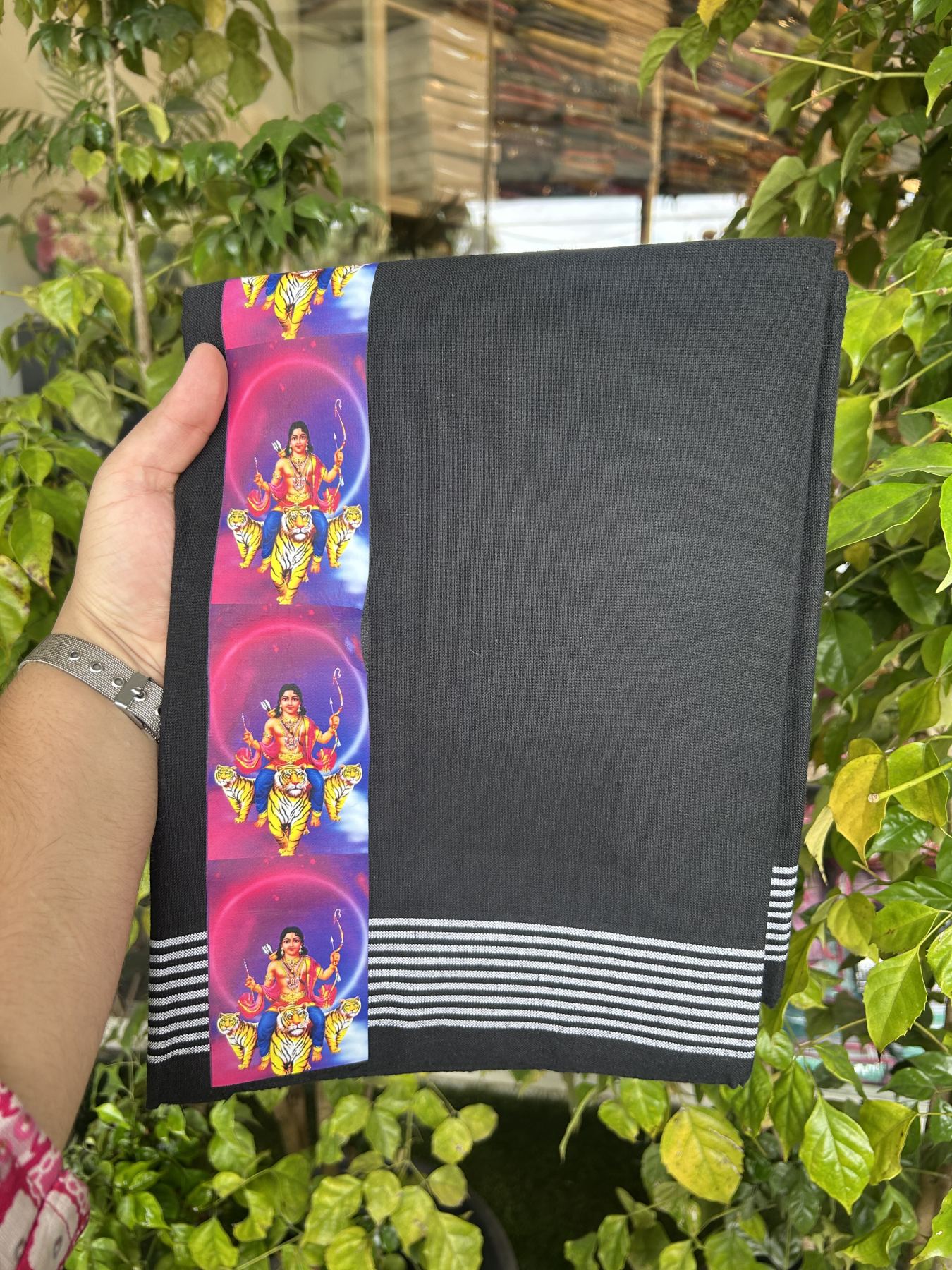 Kaitharikada - Polyster + Cotton - 40s twisted - Pure white Single Kaily / Lungi - 2.5 inch Ayyappan Printed Striped Border with Black colour body (2 meter / 4 muzham) -  18 KK8041 GAN