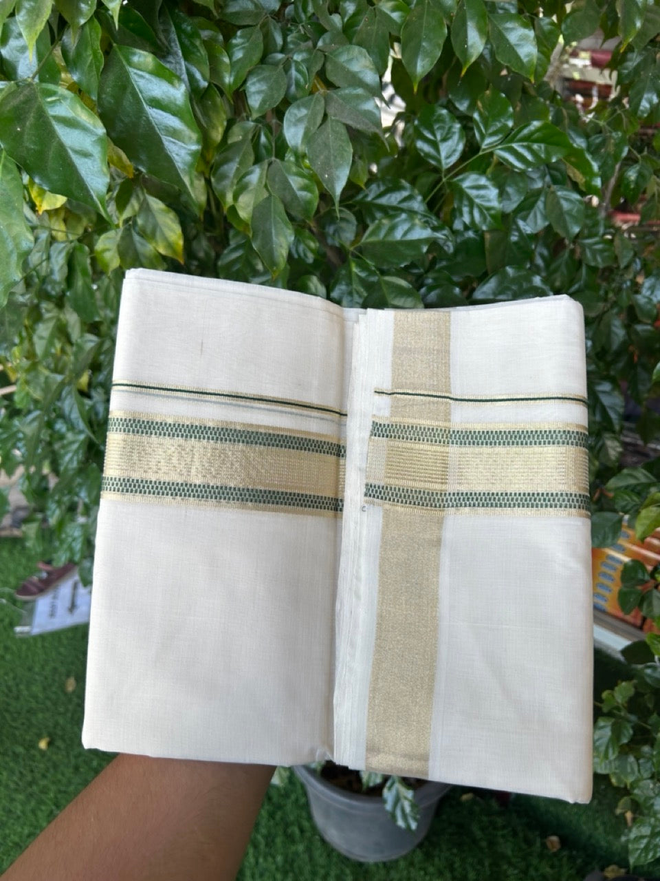 25% Discount!! KaithariKada Handloom Unakkupaav Balaramapuram - 100% Pure Cotton Off White Double - (Unbleached) Mundu/Dothi -80x90 - 2 Inch Gold Kasav & Green Stripes kara 4mtr (8.5 muzham) - 12 KK5267 ABH