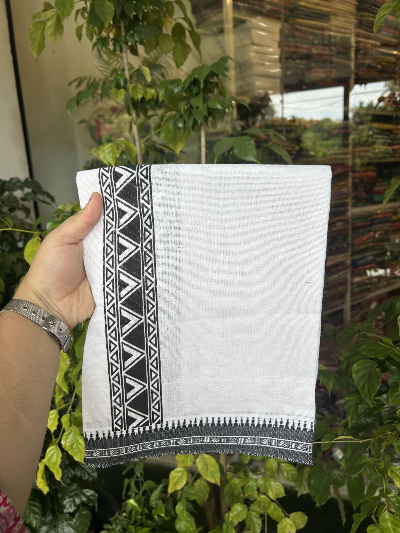 Kaitharikada - Polyster + Cotton - 40s twisted - Pure white Single Kaily / Lungi - 2 inch Black  Printed Kuppadam Border with White colour body (2 meter / 4 muzham) -  8 KK8041 GAN