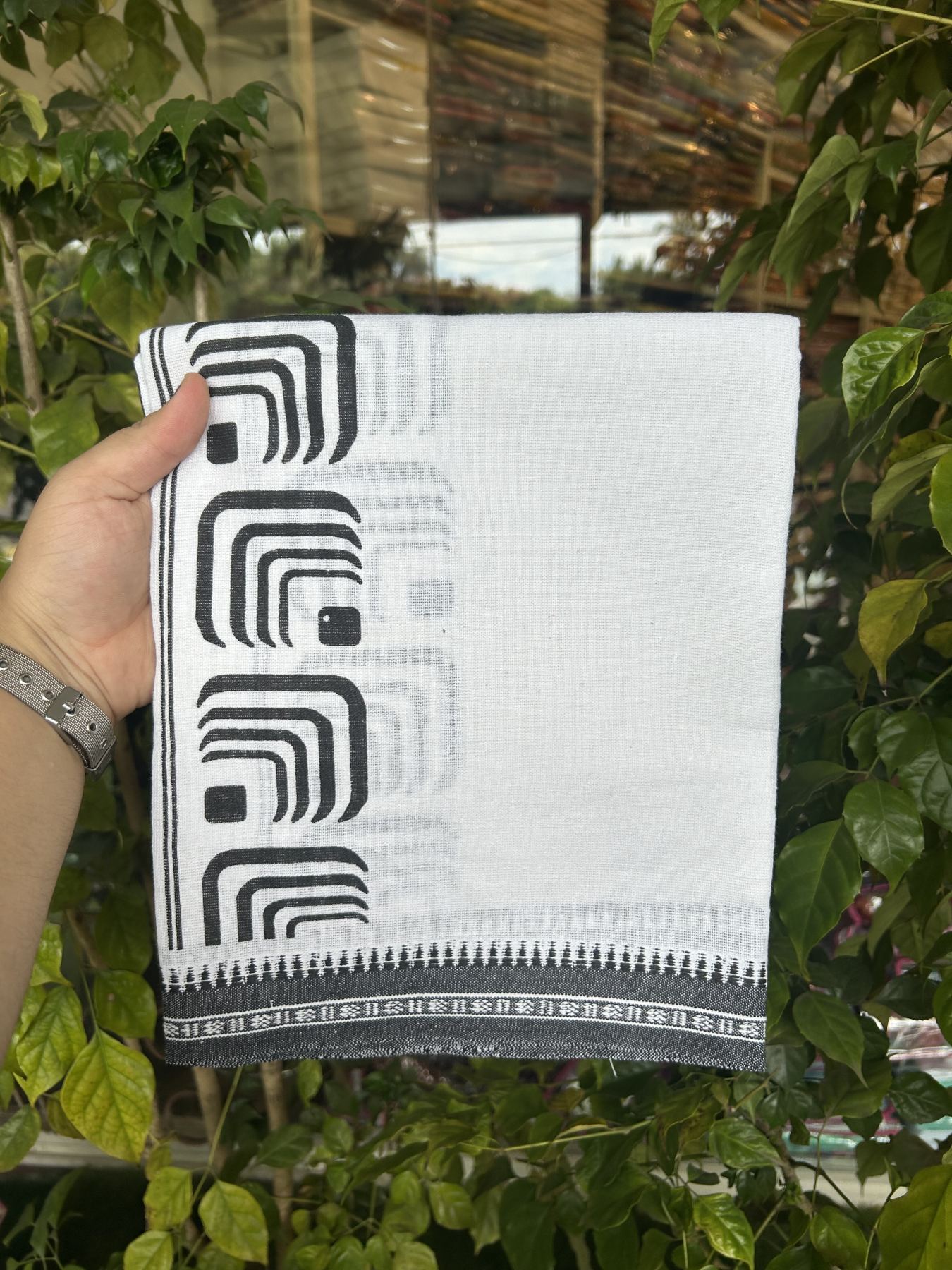 Kaitharikada - Polyster + Cotton - 40s twisted - Pure white Single Kaily / Lungi - 3 inch Black Printed Kuppadam Border with White colour body (2 meter / 4 muzham) -  3 KK8041 GAN