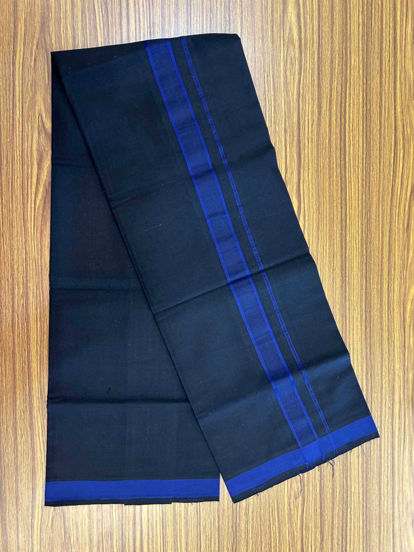 19% Discount!!! Kaitharikada - Single Kaily / Lungi - 60s - 1.25 inch Blue Pattern striped kara with Black colour body  (2 meter / 4 muzham) - 1 KK8042 GAN