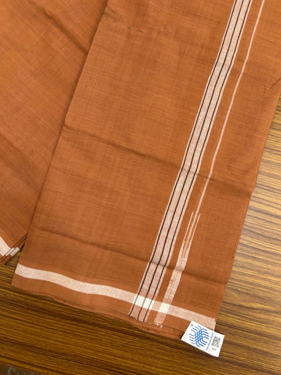 10% Discount !! KaithariKada 100% Pure Cotton - HANDLOOM Single Mundu/Dhoti  KAVI Brown COLOUR BODY & 0.75 inch White Puliyilakkara Black Striped Chutty Kara (2 meter / 4 muzham) - 2KK8020ELA