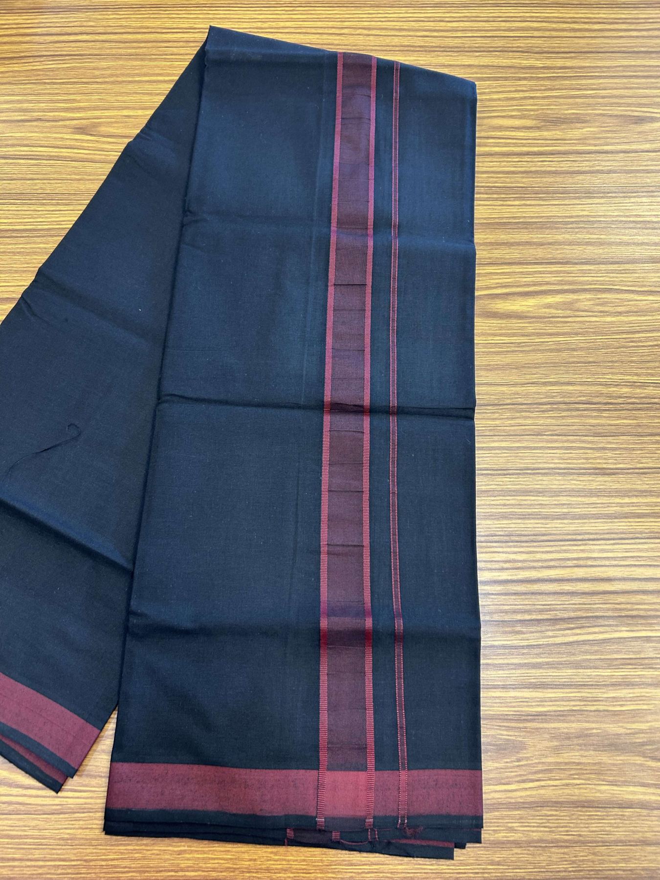 19% Discount!!! Kaitharikada - Single Kaily / Lungi - 60s - 1.25 inch Maroon Pattern striped kara with Black colour body  (2 meter / 4 muzham) - 2 KK8042 GAN