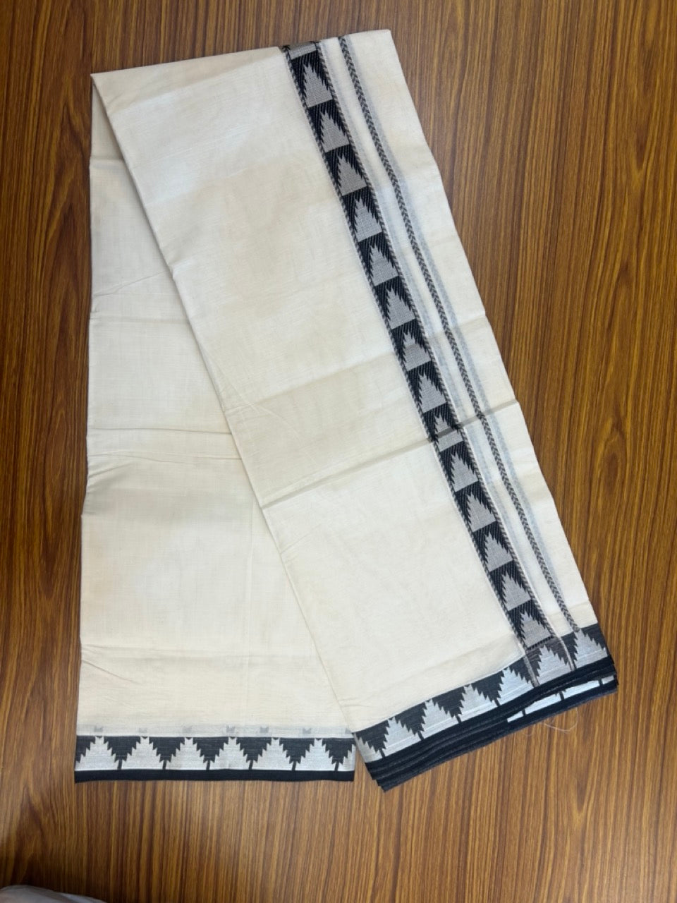 20% DISCOUNT ! KaithariKada Balaramapuram 100% Cotton Double off white (Unbleached) Mundu/Dhoti - 100X80 - 1.25 inch Silver kasavu & Black Temple design kara - 3 KK5265 PMC