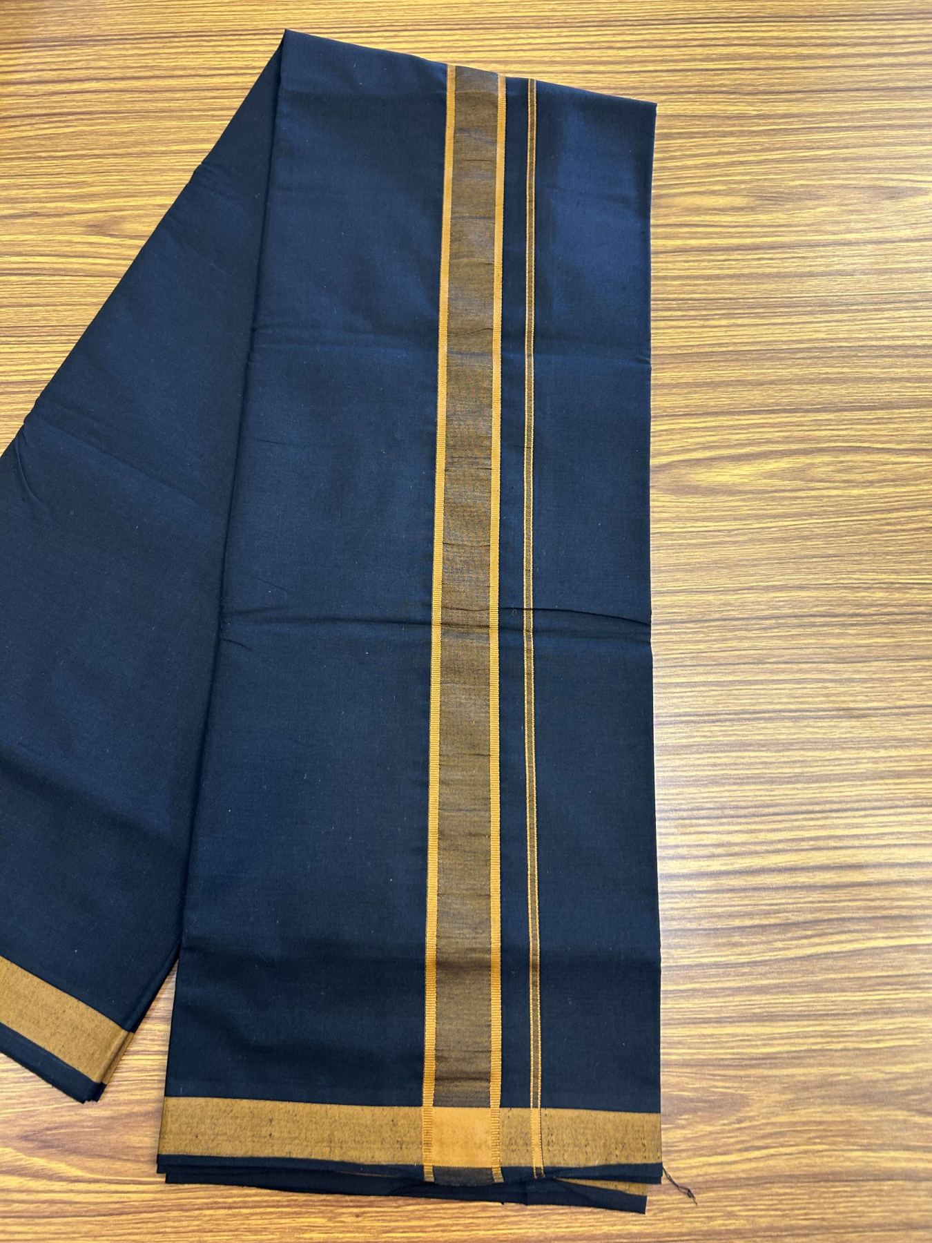 19% Discount!!! Kaitharikada - Single Kaily / Lungi - 60s - 1.25 inch Chocolate Brown Pattern striped kara with Black colour body  (2 meter / 4 muzham) - 4 KK8042 GAN