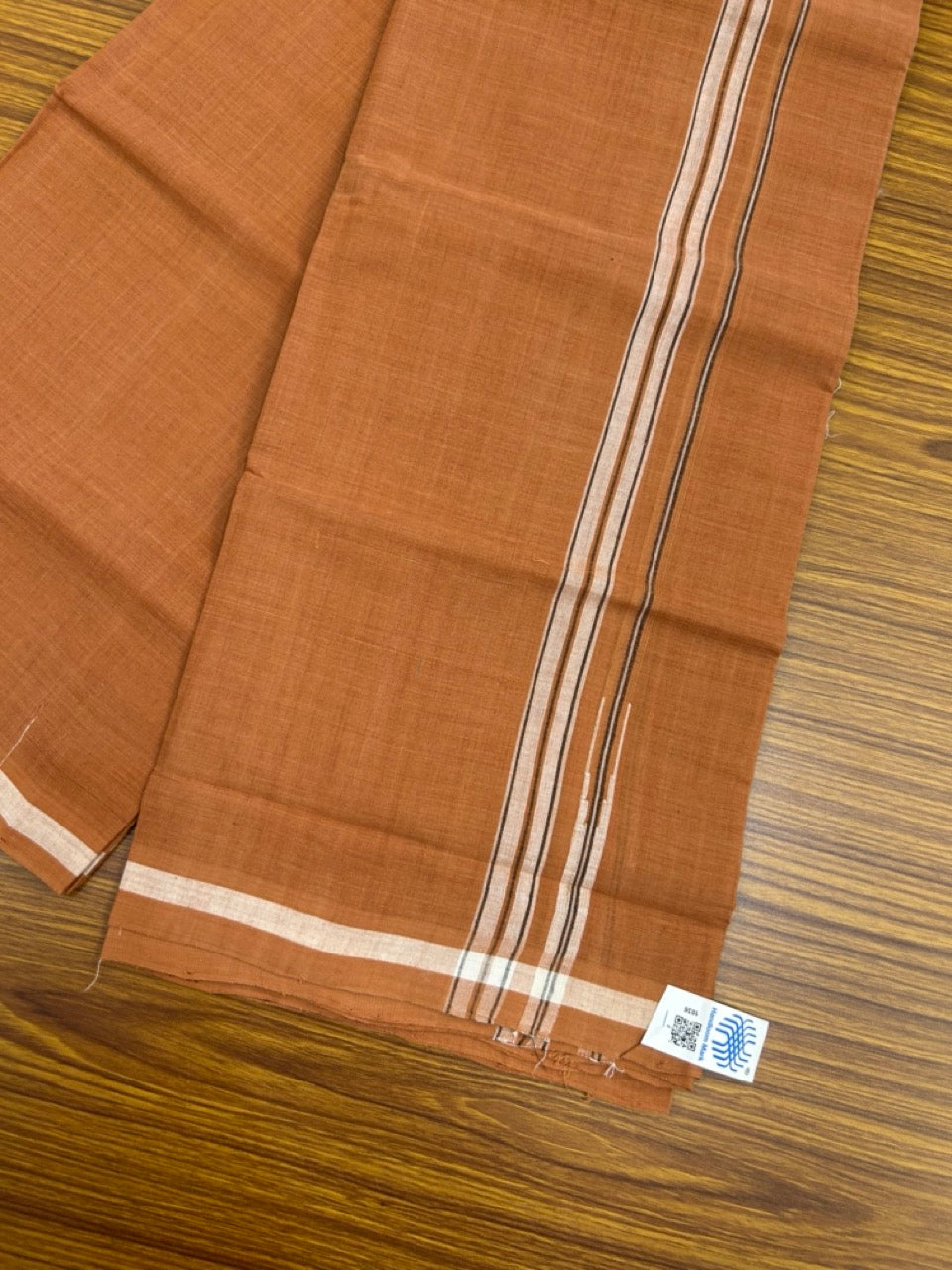 10% Discount !! KaithariKada 100% Pure Cotton - HANDLOOM Single Mundu/Dhoti  KAVI Brown COLOUR BODY & 0.75 inch White Puliyilakkara Black Striped Chutty Kara (2 meter / 4 muzham)- 7KK8020ELA