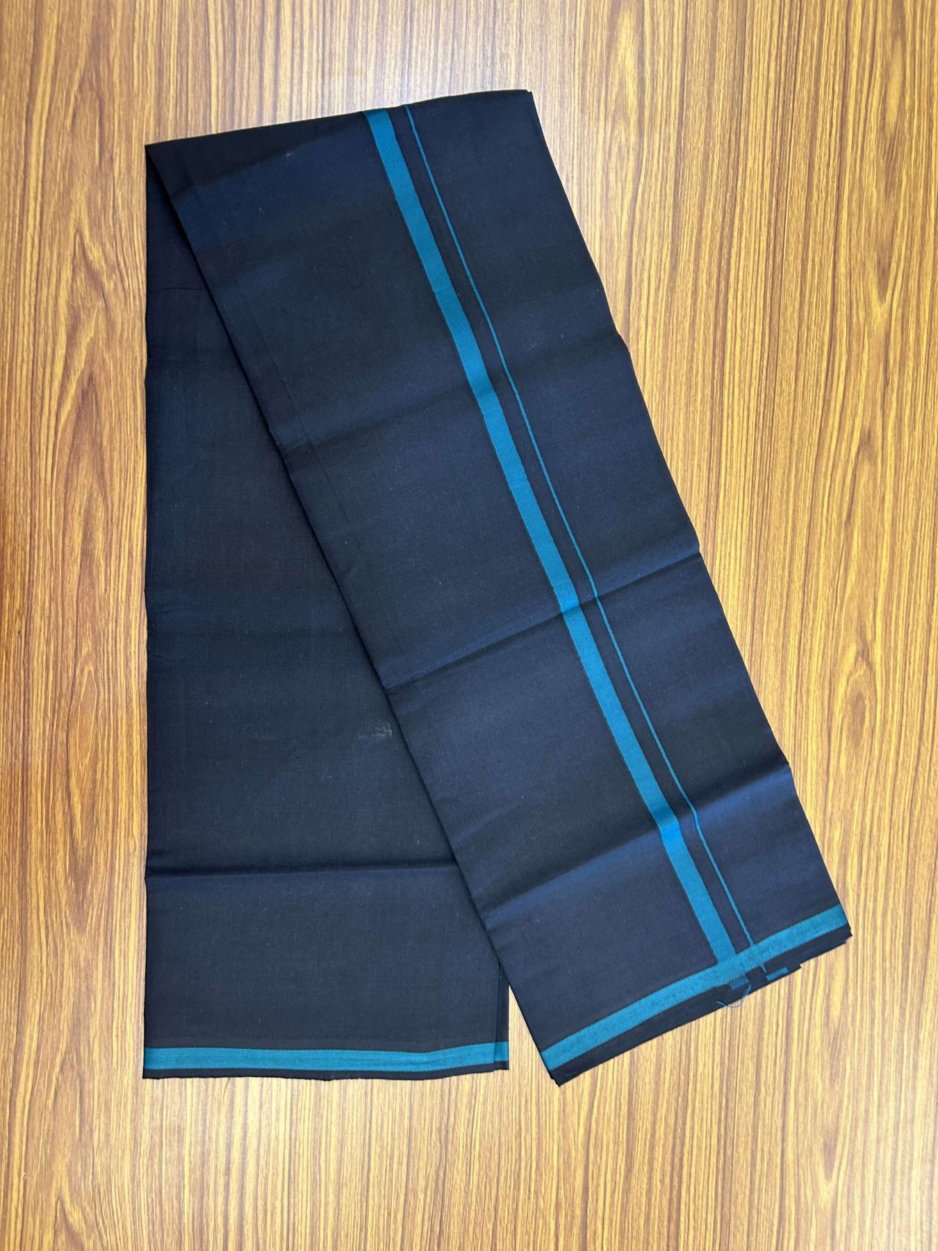 19% Discount!!! Kaitharikada - Single Kaily / Lungi - 60s - 1 cm Peacock Green kara with Black colour body (2 meter / 4 muzham) - 12 KK8042 GAN