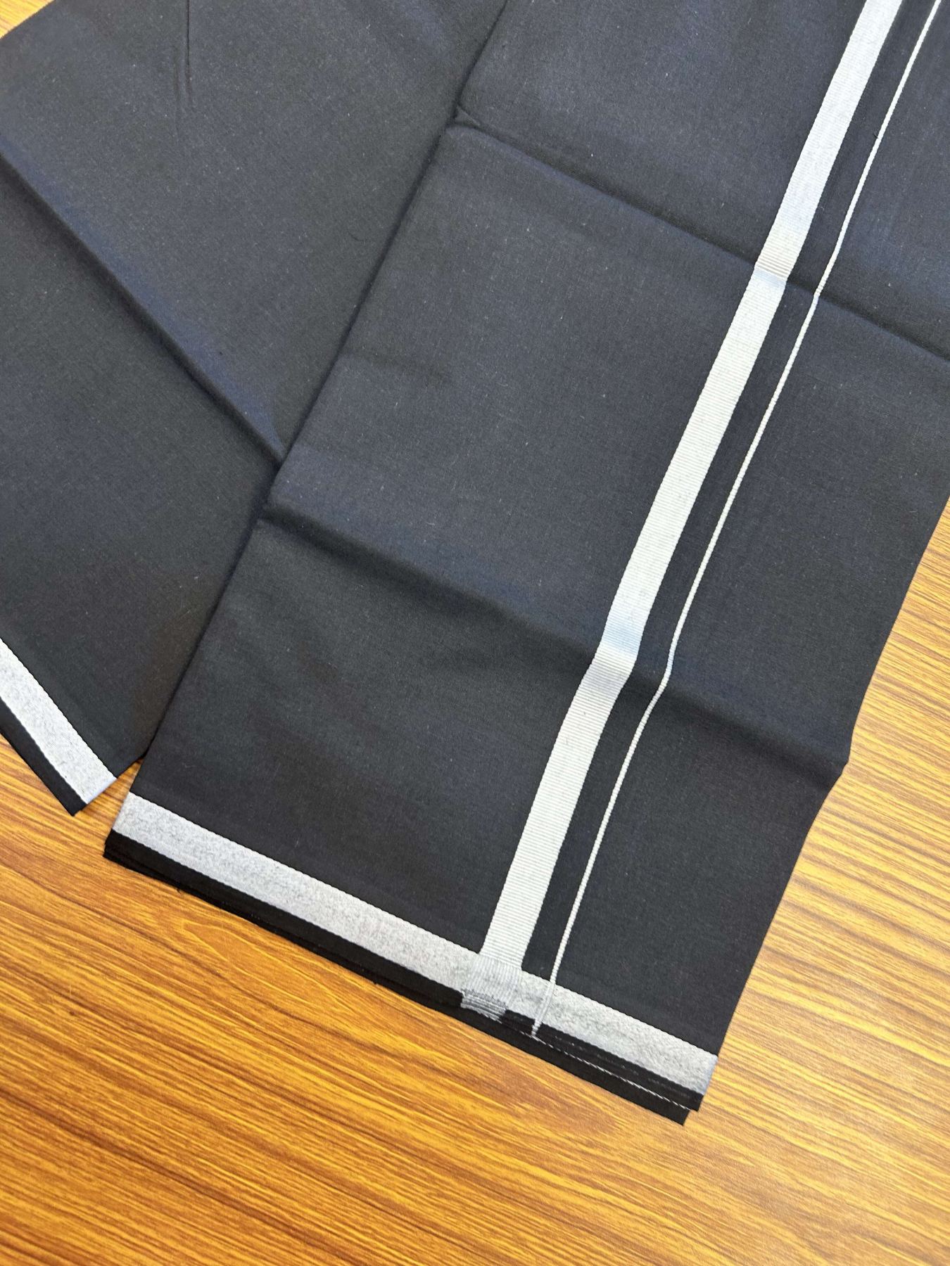 19% Discount!!! Kaitharikada - Single Kaily / Lungi -60s - 1 cm Light Grey kara with Black colour body (2 meter / 4 muzham) - 6 KK8042 GAN