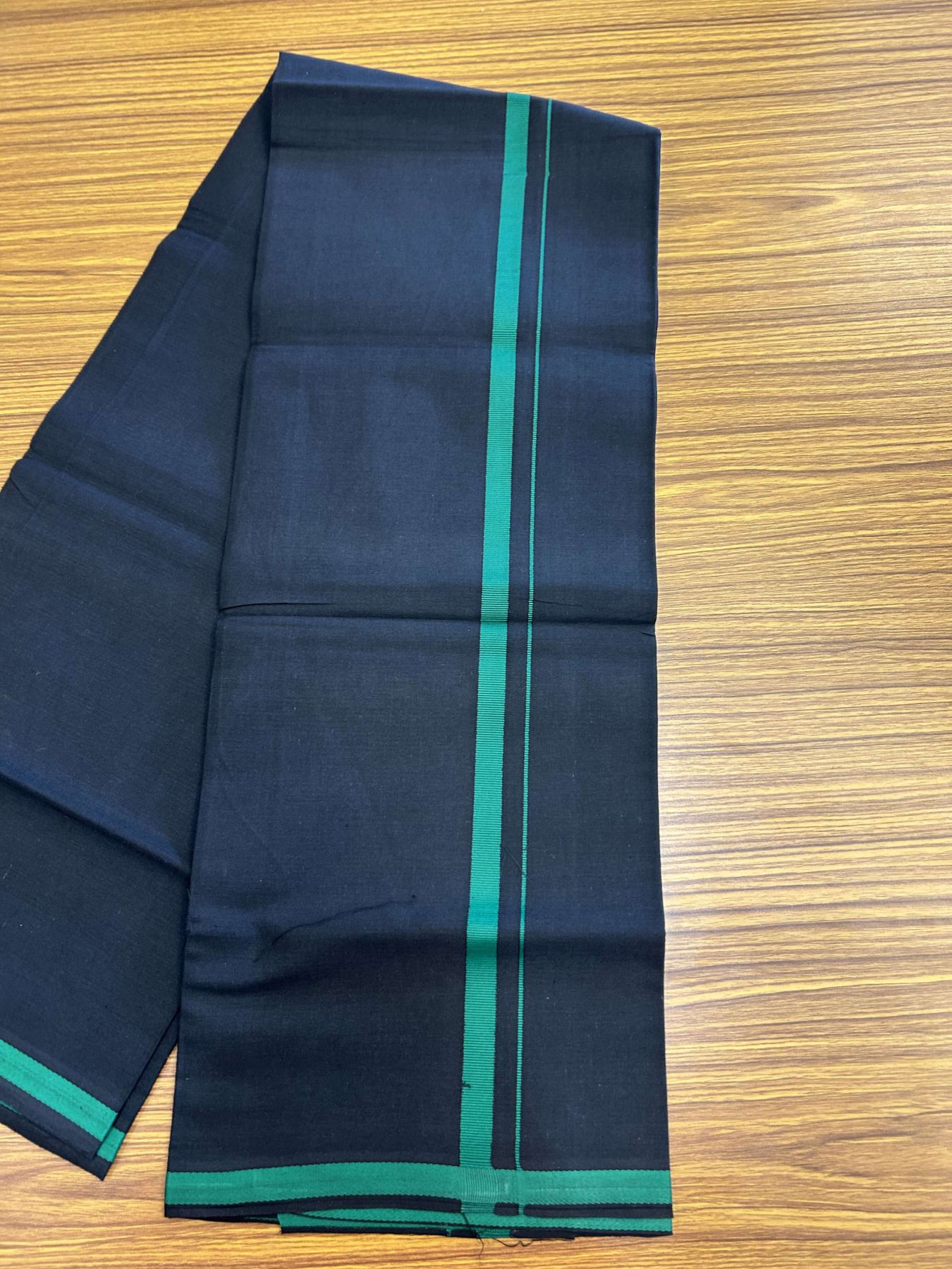 19% Discount!!! Kaitharikada - Single Kaily / Lungi - 60s - 1 cm Green kara with Black colour body (2 meter / 4 muzham) - 9 KK8042 GAN