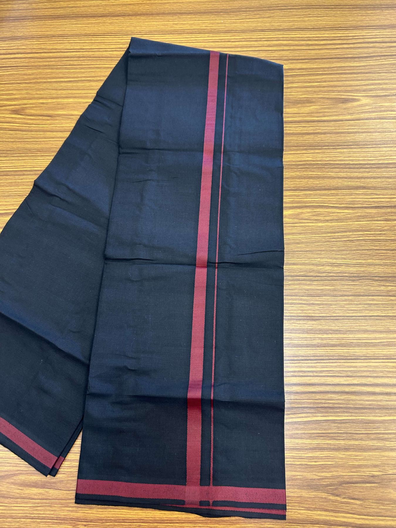 19% Discount!!! Kaitharikada - Single Kaily / Lungi -60s-  1 cm Maroon kara with Black colour body (2 meter / 4 muzham) - 10 KK8042 GAN