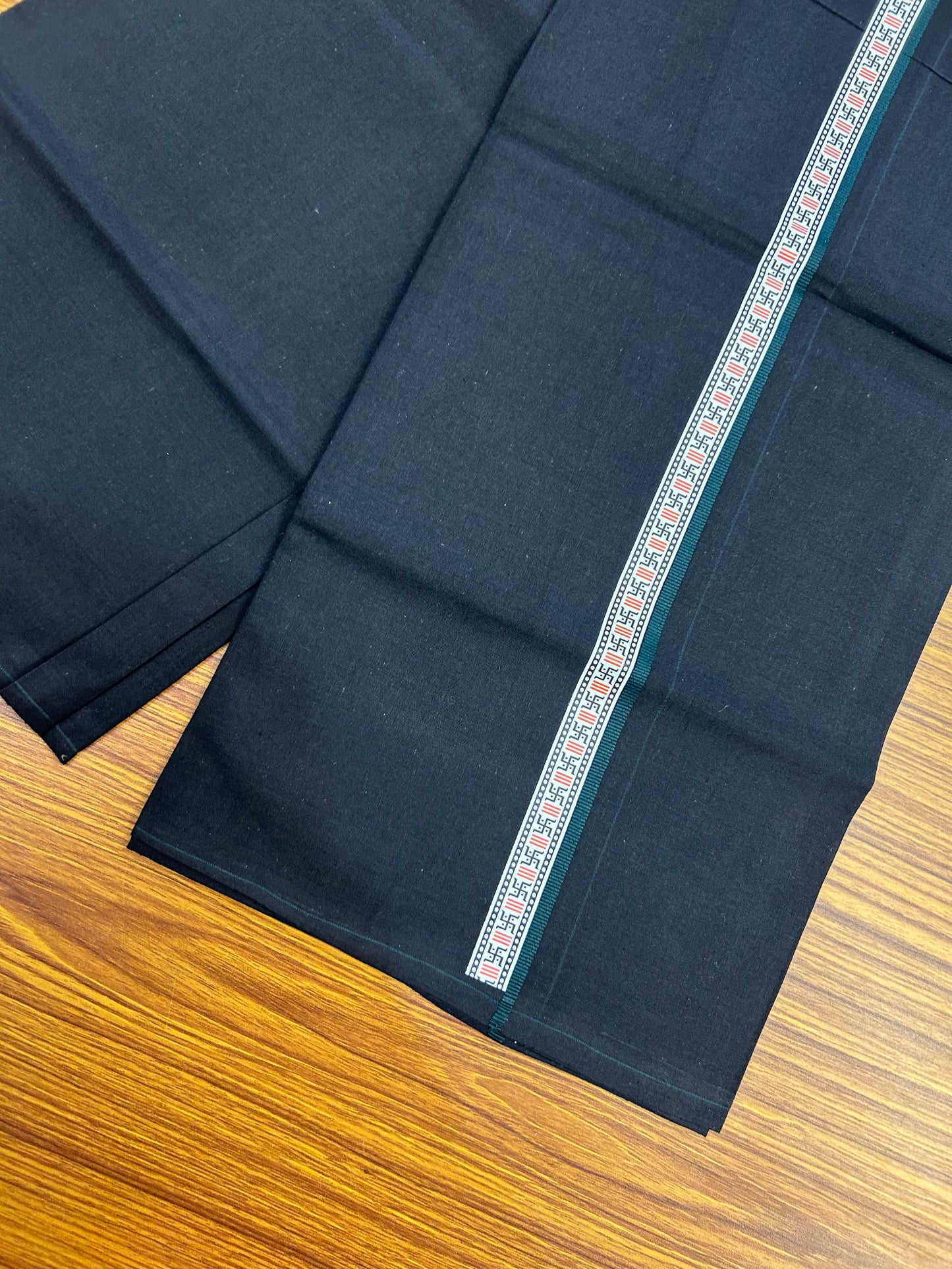 39% Discount! Kaitharikada - Pure Cotton - Single Kaily / Lungi - (60s) - 1 inch Dark Green & Multi colour Pattern Printed Kambi kara with Black colour body (2 meter / 4 muzham) - 4 KK8043 GAN