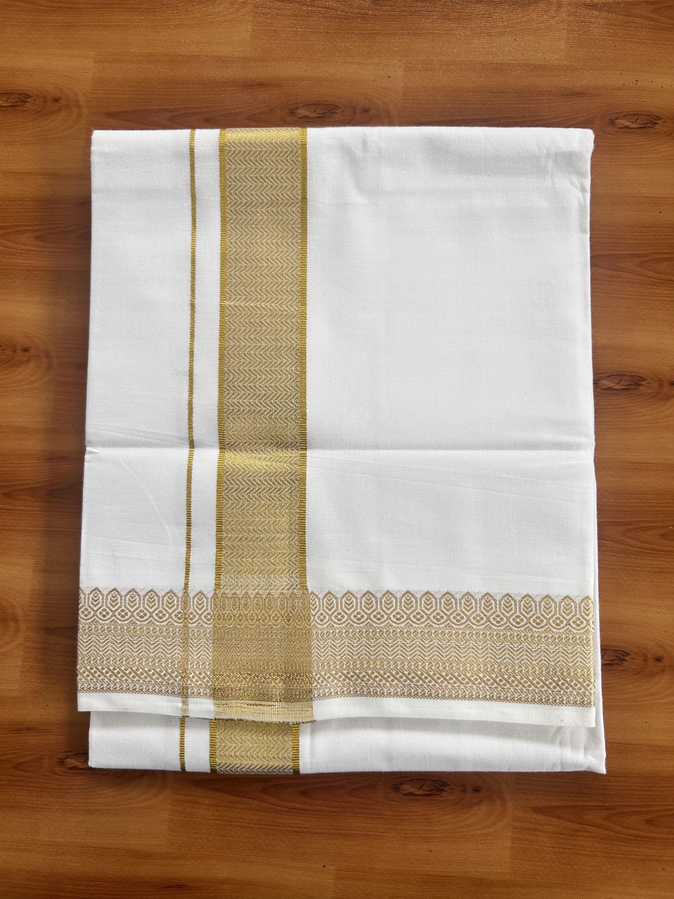Single Pure White Mundu/Dhoti - 20% Discount!! Kaitharikada Balaramapuram Pure Cotton - 40s - 1.75 inch Gold Kasav Jacquard Design Kara 2 mtr (4 muzham) - 22 KK5405 GAN