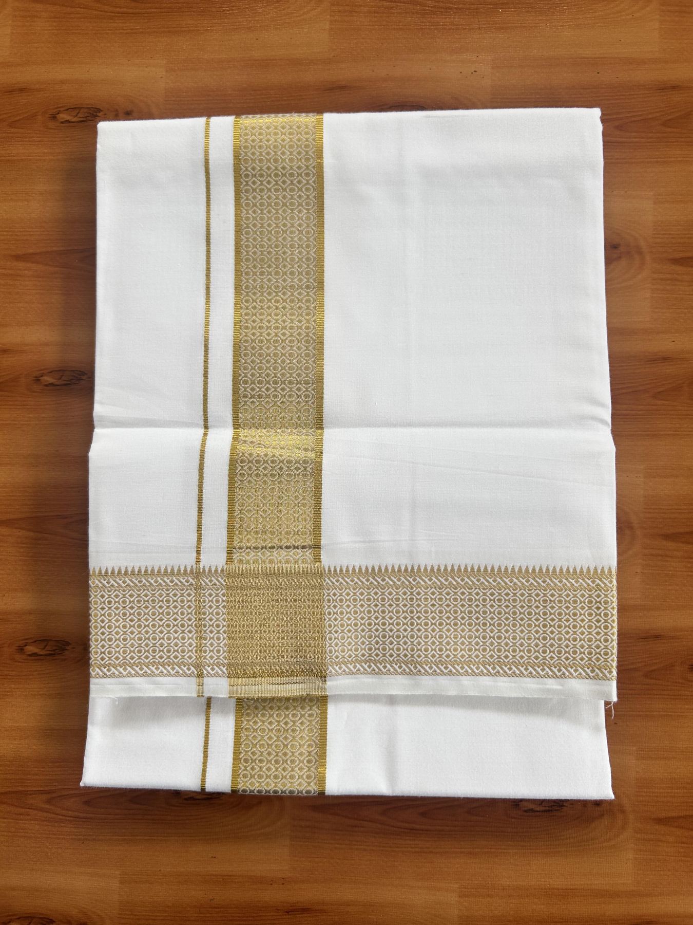 Single Pure White Mundu/Dhoti - 20% Discount!! Kaitharikada Balaramapuram Pure Cotton - 40s - 1.75 inch Gold Kasav Jacquard Design Kara 2 mtr (4 muzham) - 24 KK5405 GAN