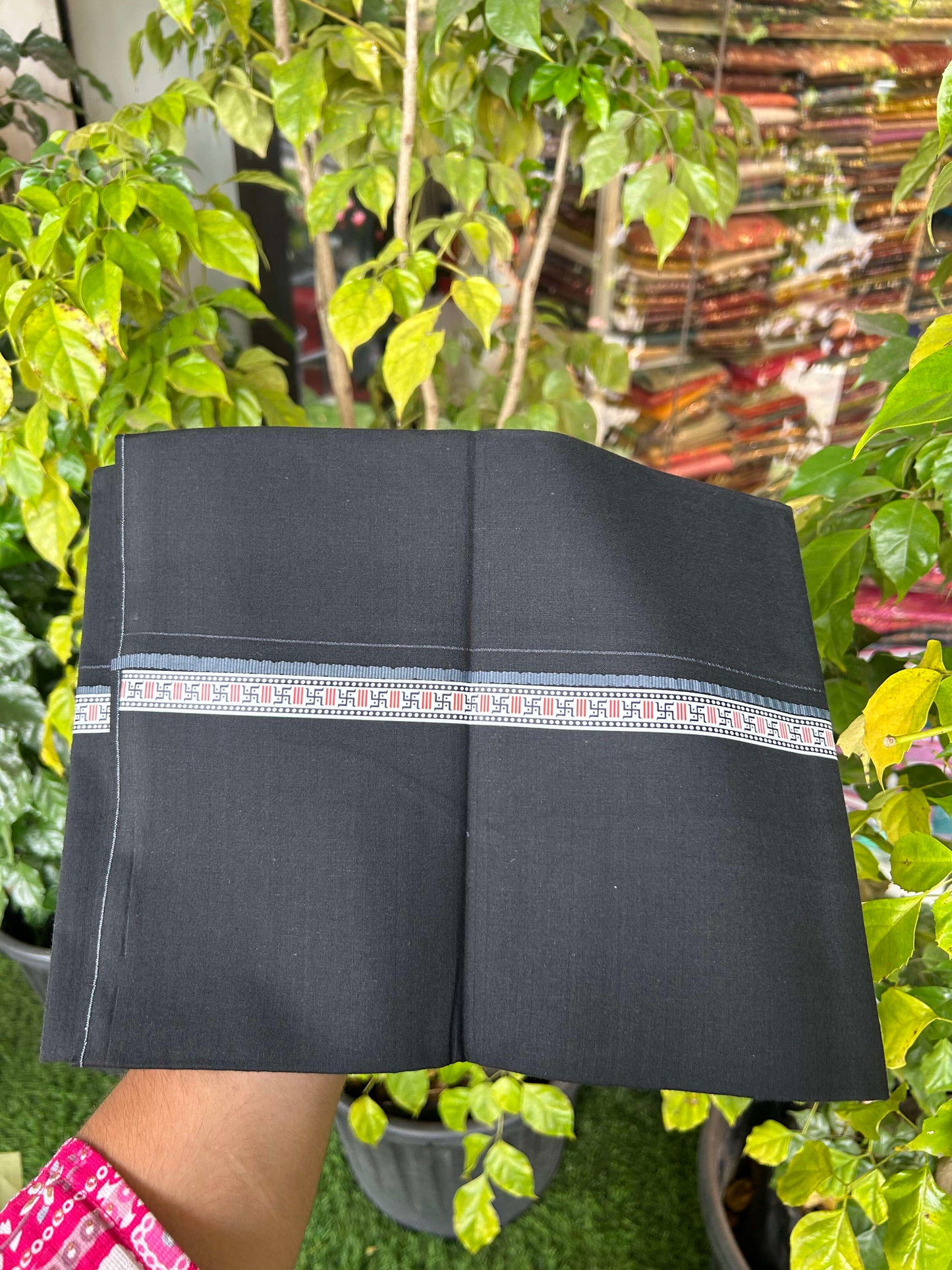 39% Discount! Kaitharikada - Pure Cotton - Single Kaily / Lungi - (60s) - 1 inch Ash Grey & Multi colour Pattern Printed Kambi kara with Black colour body (2 meter / 4 muzham) - 5 KK8043 GAN
