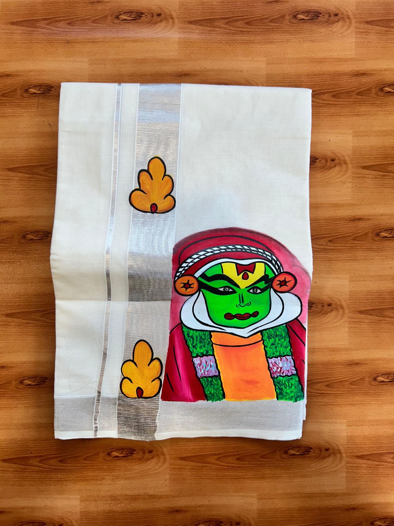 Double Off White (Unbleached) Mundu/Dhoti - 20% Discount!! KaithariKada Pure Cotton (80s) - 1.5 inch Silver Kasav Kara with Flower & Kathakali Mural Painting 4 mtr (8.5 Muzham) - 25 KK5487 CKS