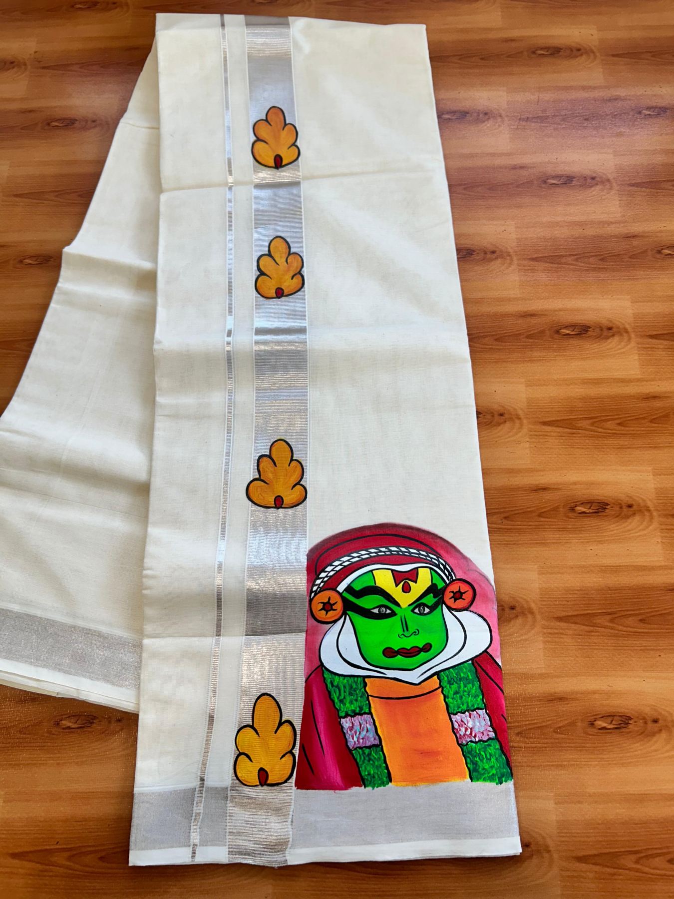 Double Off White (Unbleached) Mundu/Dhoti - 20% Discount!! KaithariKada Pure Cotton (80s) - 1.5 inch Silver Kasav Kara with Flower & Kathakali Mural Painting 4 mtr (8.5 Muzham) - 25 KK5487 CKS