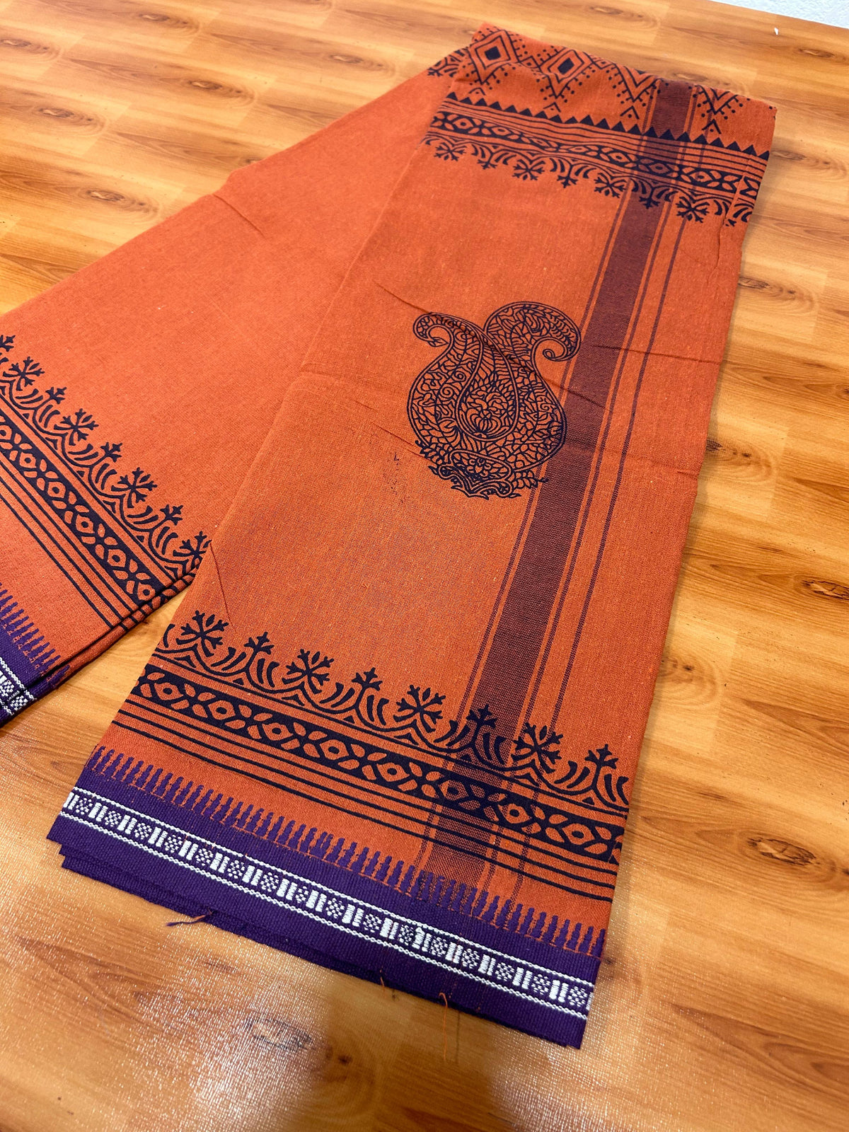 Single Kaily / Lungi - Kaitharikada - Mixed Cotton - 40s twisted - 1.5 inch Blue Printed Design Kara With Kavi Colour Body (2 meter / 4 muzham) -  6 KK8084 GAN