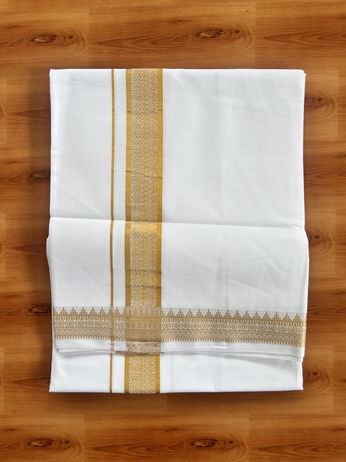Single Pure White Mundu/Dhoti - 20% Discount!! Kaitharikada Balaramapuram Pure Cotton - 40s - 1.5 inch Gold Kasav Jacquard Design Kara 2 mtr (4 muzham) - 1 KK5405 GAN