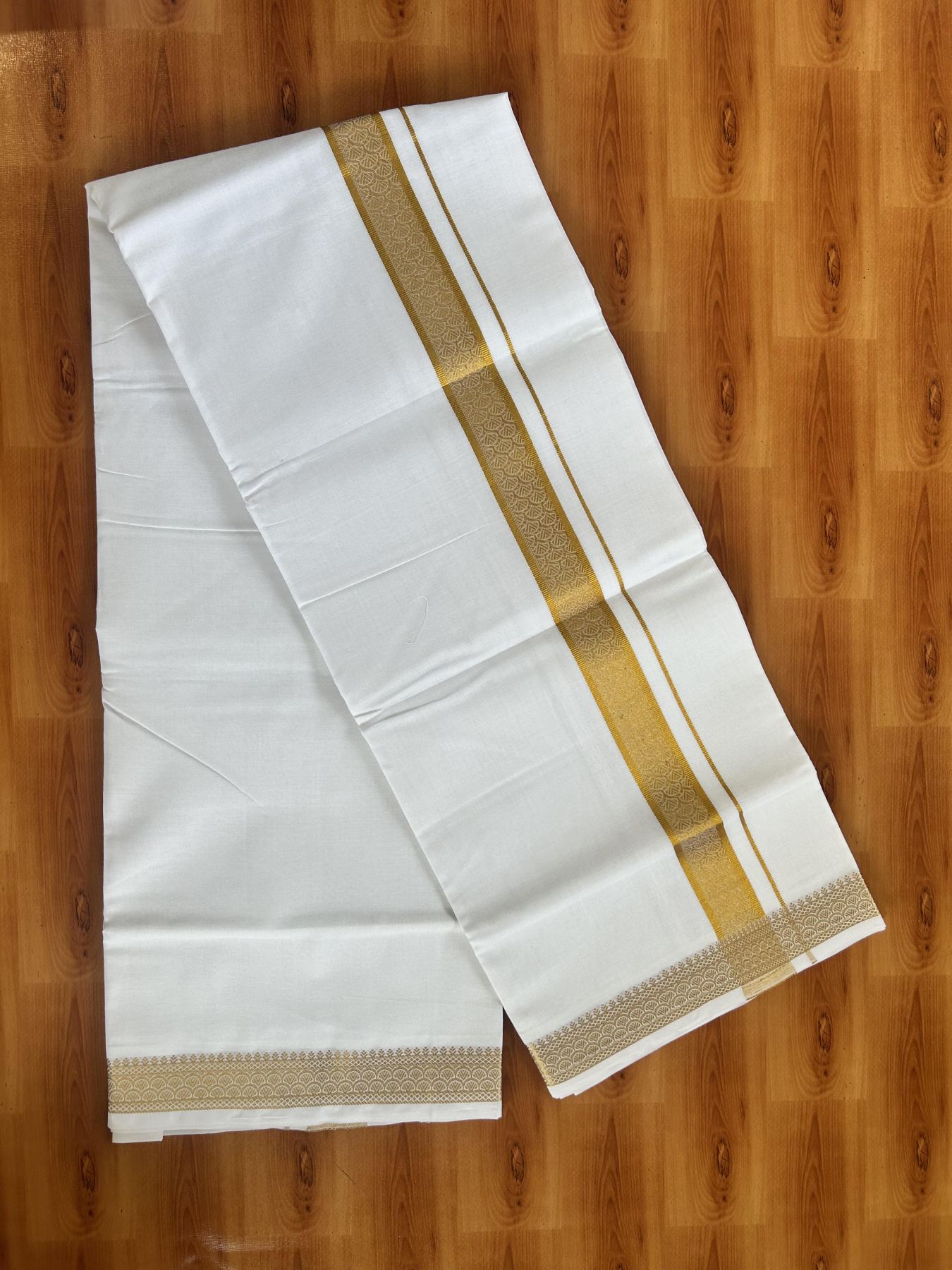 Double Pure White Mundu/Dhoti - 20% Discount!! Kaitharikada Balaramapuram Pure Cotton - 60s - 1.75 inch Gold Kasav Jacquard Design Kara 4 mtr (8.5 Muzham) - 1 KK5406 GAN