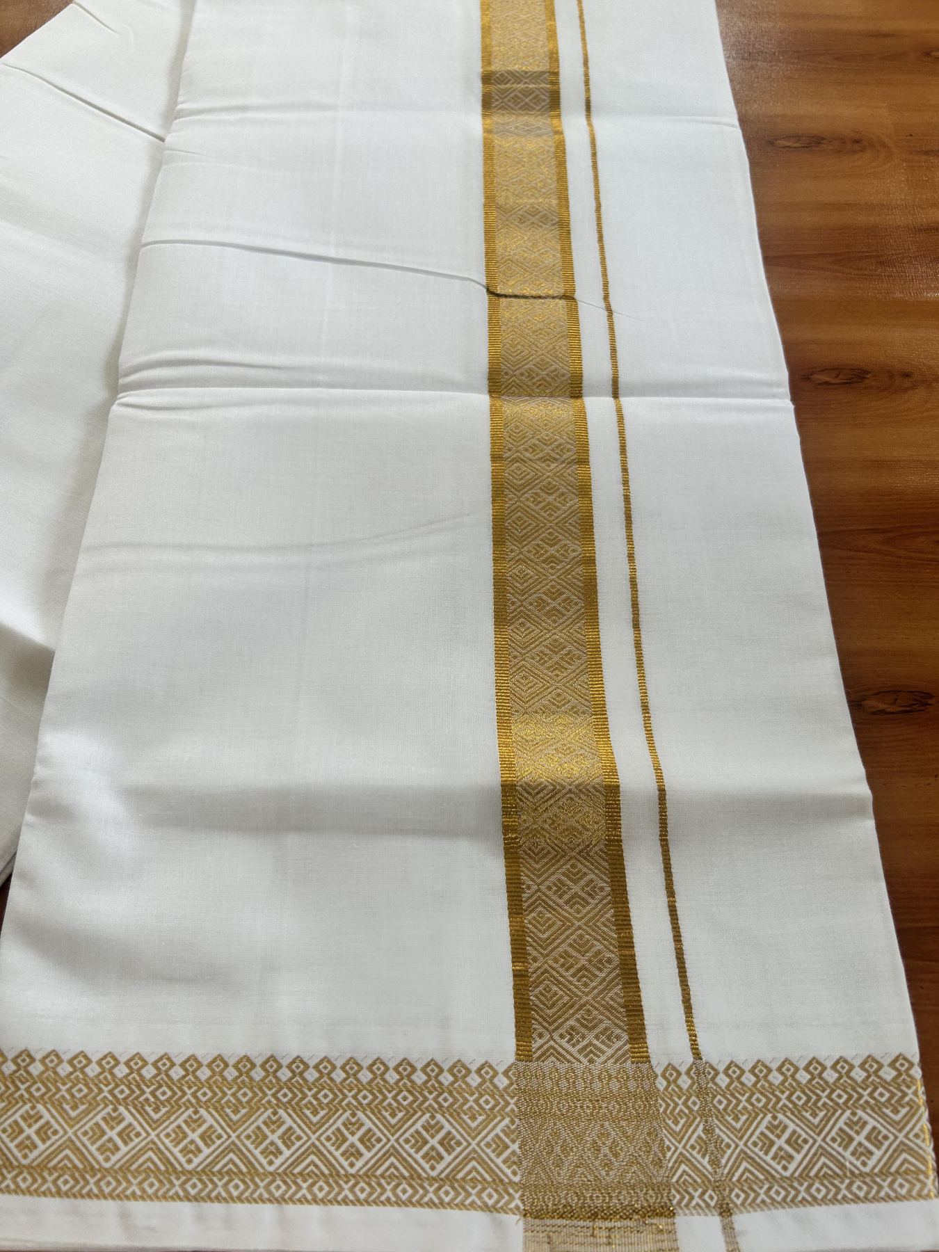 Double Pure White Mundu/Dhoti - 20% Discount!! Kaitharikada Balaramapuram Pure Cotton - 60s - 1.5 inch Gold Kasav Jacquard Design Kara 4 mtr (8.5 Muzham) - 4 KK5406 GAN