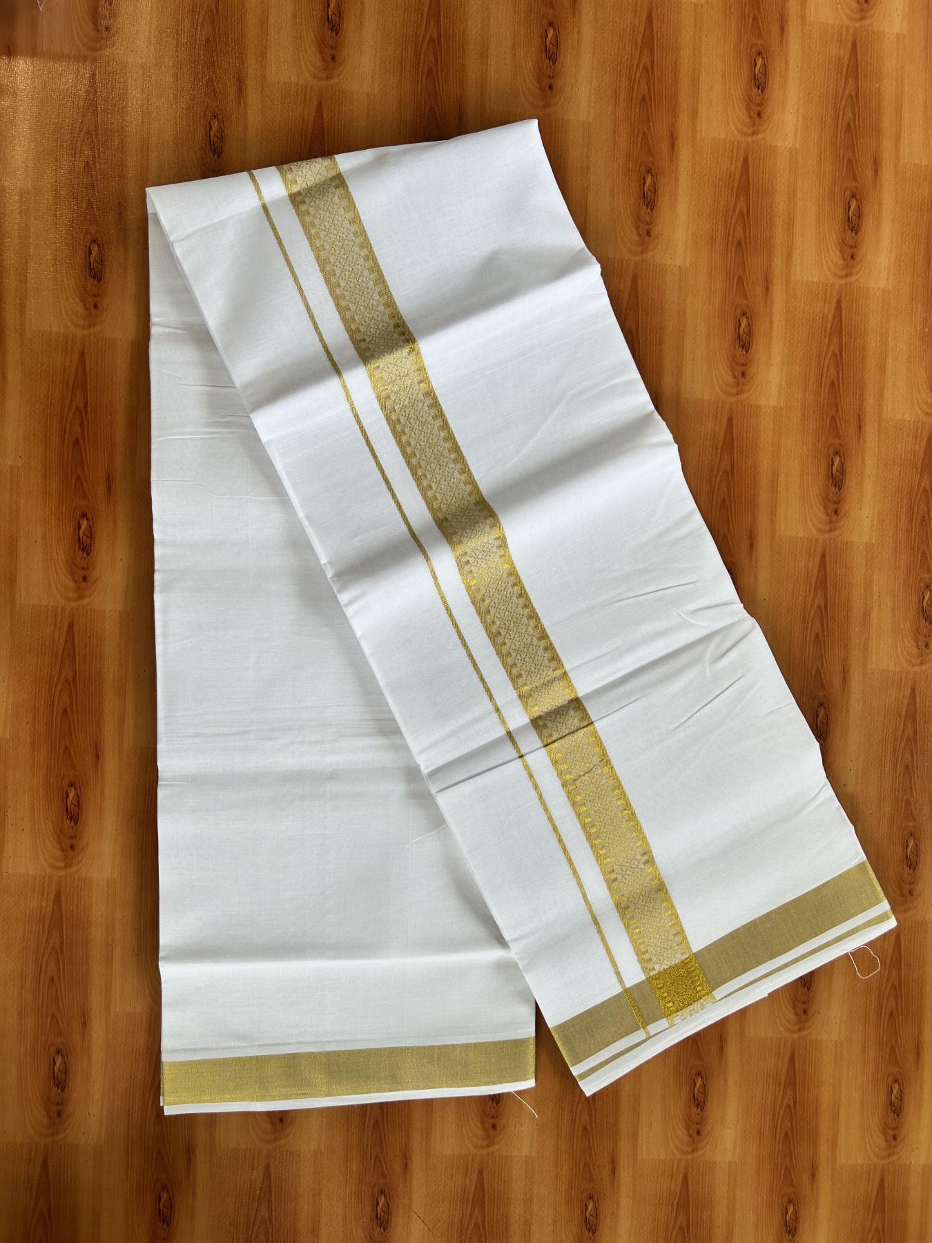 Double Pure White Mundu/Dhoti - 20% Discount!! Kaitharikada Balaramapuram Pure Cotton - 60s - 1.5 inch Gold Kasav Jacquard Design Kara 4 mtr (8.5 Muzham) - 7 KK5406 GAN