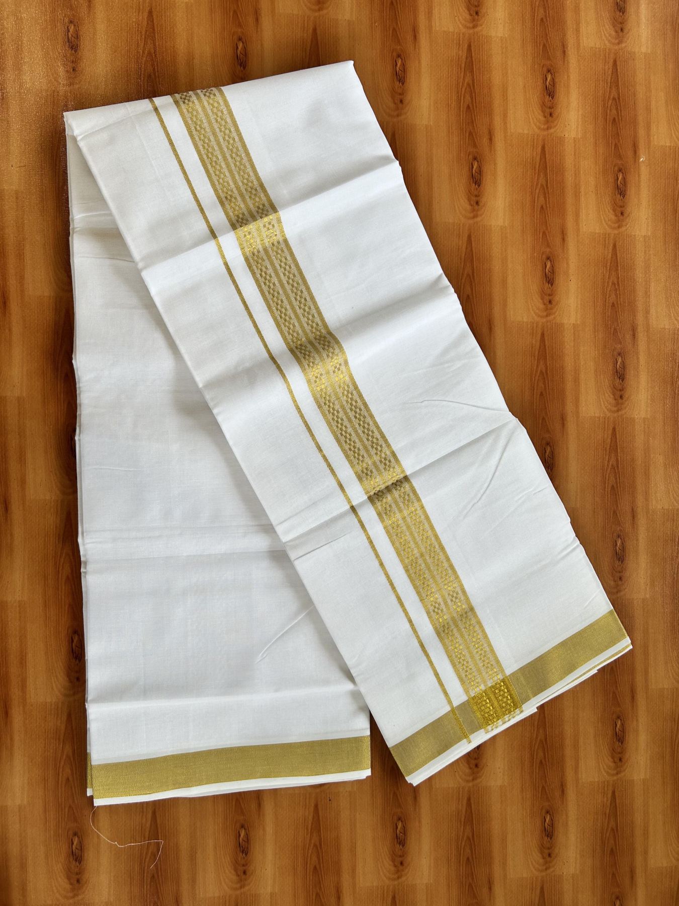 Double Pure White Mundu/Dhoti - 20% Discount!! Kaitharikada Balaramapuram Pure Cotton - 60s - 1.5 inch Gold Kasav Jacquard Design Kara 4 mtr (8.5 Muzham) - 8 KK5406 GAN