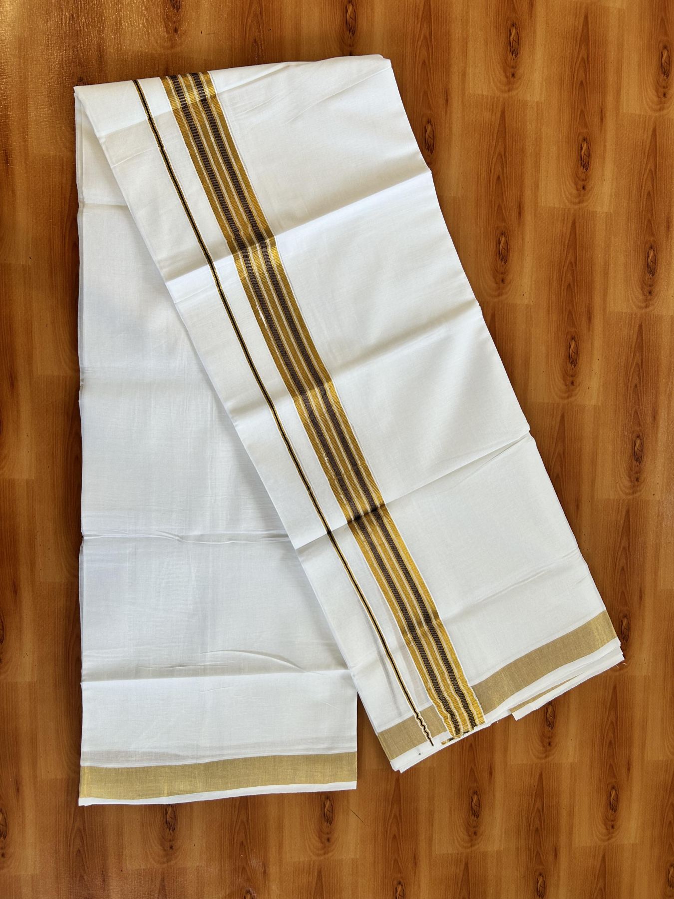 Double Pure White Mundu/Dhoti - 20% Discount!! Kaitharikada Balaramapuram Pure Cotton - 100s - 1.25 inch Navy Blue & Gold Kasav Stripes Kara 4 mtr (8.5 Muzham) - 13 KK5406 GAN