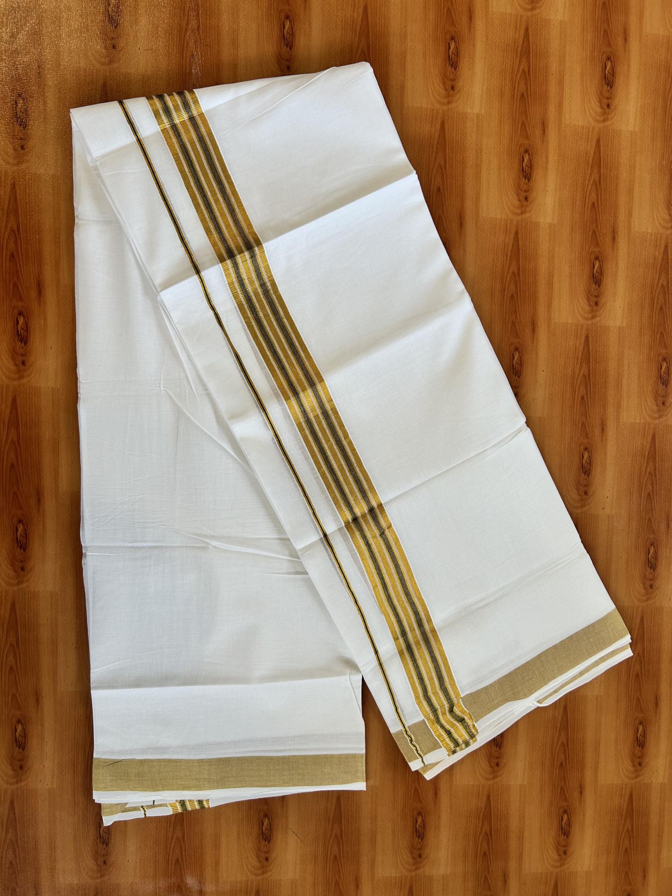Double Pure White Mundu/Dhoti - 20% Discount!! Kaitharikada Balaramapuram Pure Cotton - 100s - 1.5 inch Dark  Green & Gold Kasav Stripes Kara 4 mtr (8.5 Muzham) - 15 KK5406 GAN