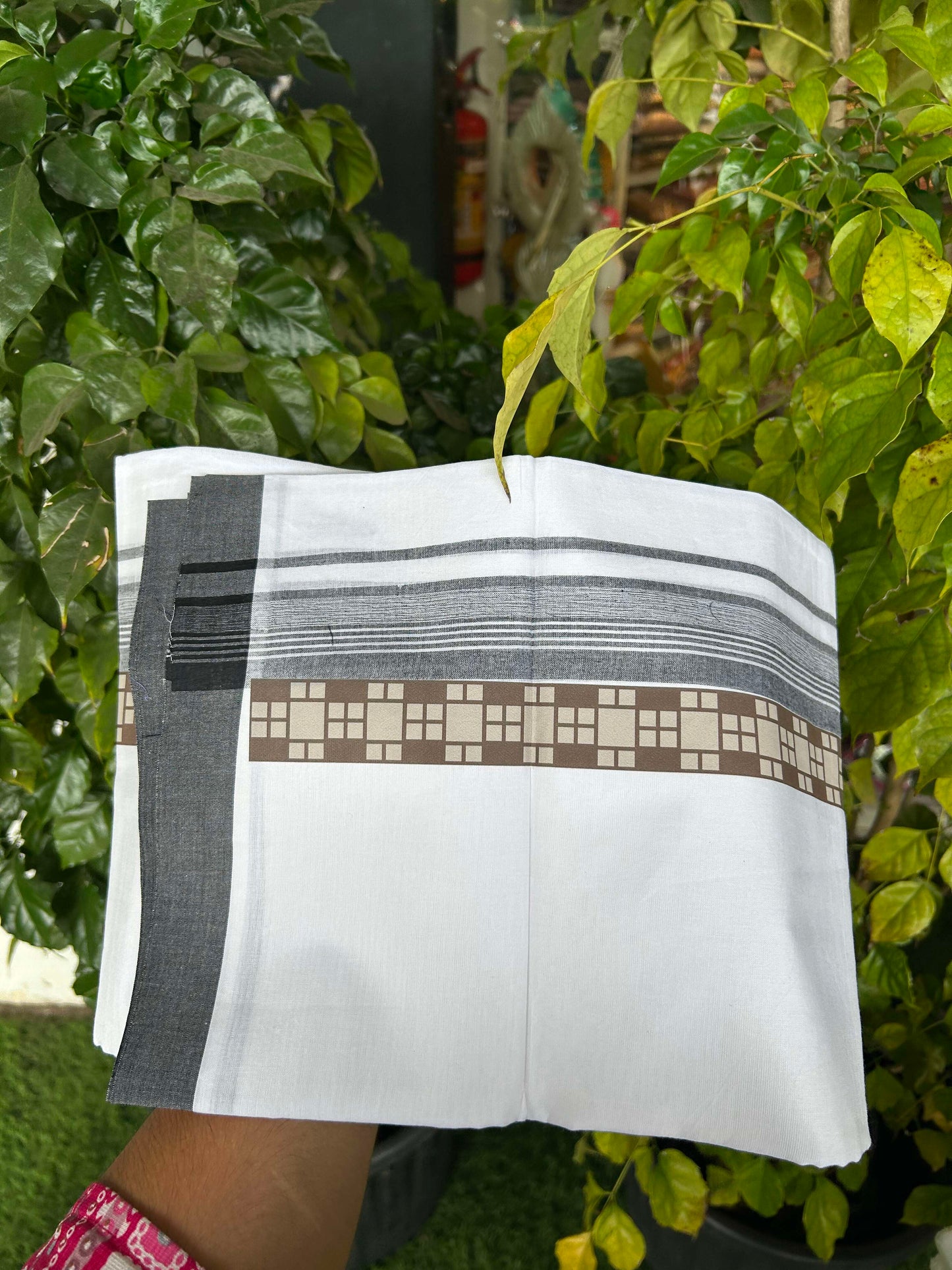 20% Discount ! KaithariKada Balaramapuram Cotton Double Pure white Mundu/Dhoti- 60s - 2.5 inch Black & Brown Printed Shaded Stripes Design Kara - 3.65 mtr (8 muzham) - 29 KK5309 GAN