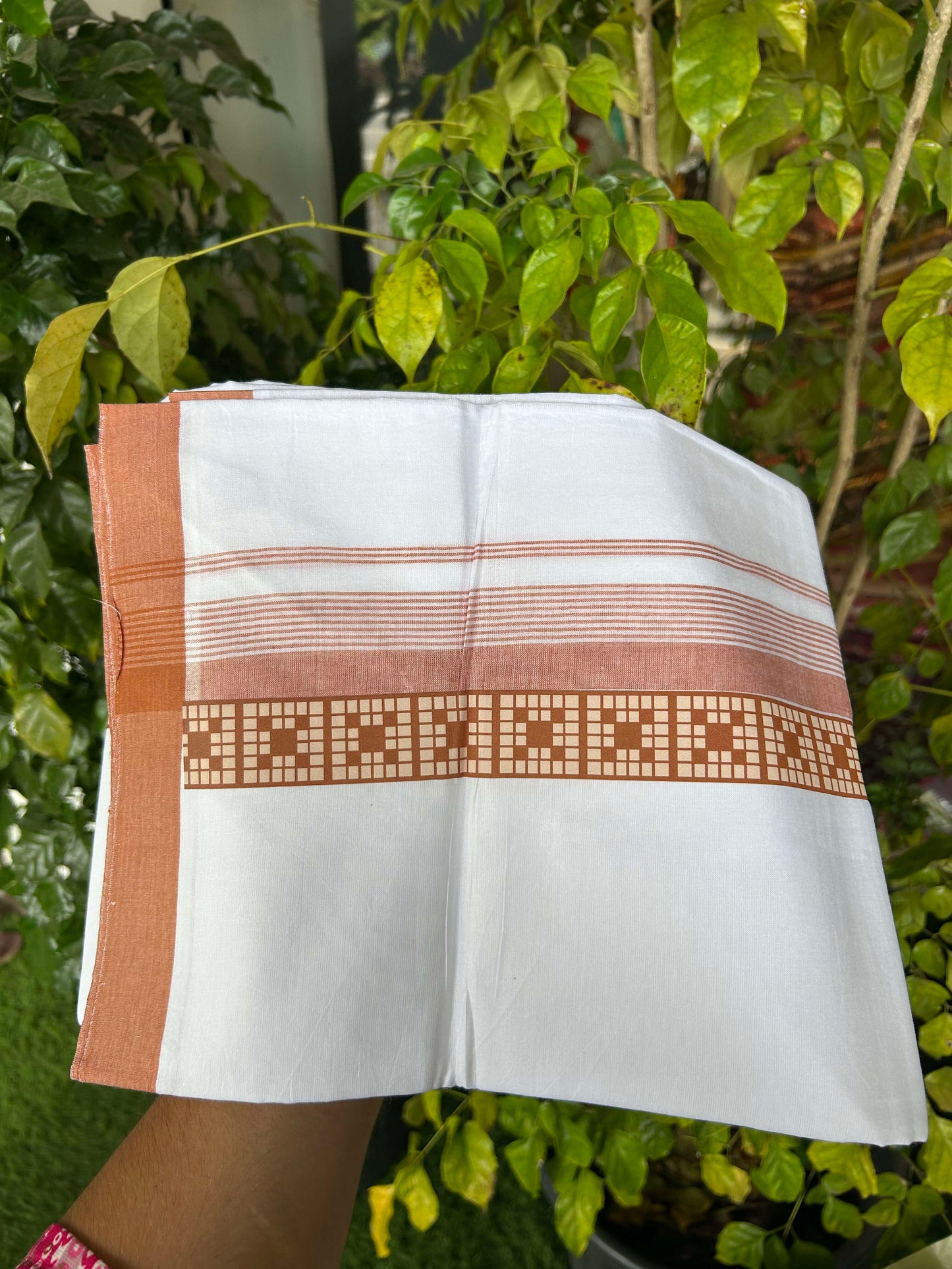20% Discount ! KaithariKada Balaramapuram Cotton Double Pure white Mundu/Dhoti- 60s - 2.5 inch Brown Printed Shaded Stripes Design Kara - 3.65 mtr (8 muzham) - 36 KK5309 GAN