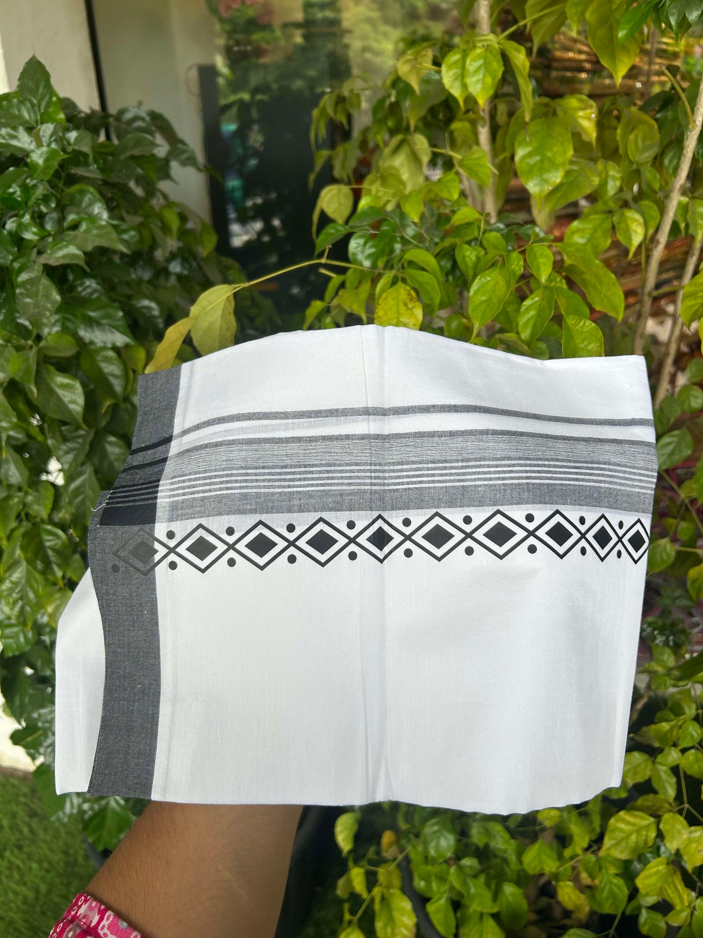 20% Discount ! KaithariKada Balaramapuram Cotton Double Pure white Mundu/Dhoti- 60s - 2.5 inch Black Printed Shaded Stripes Design Kara - 3.65 mtr (8 muzham) - 18 KK5309 GAN