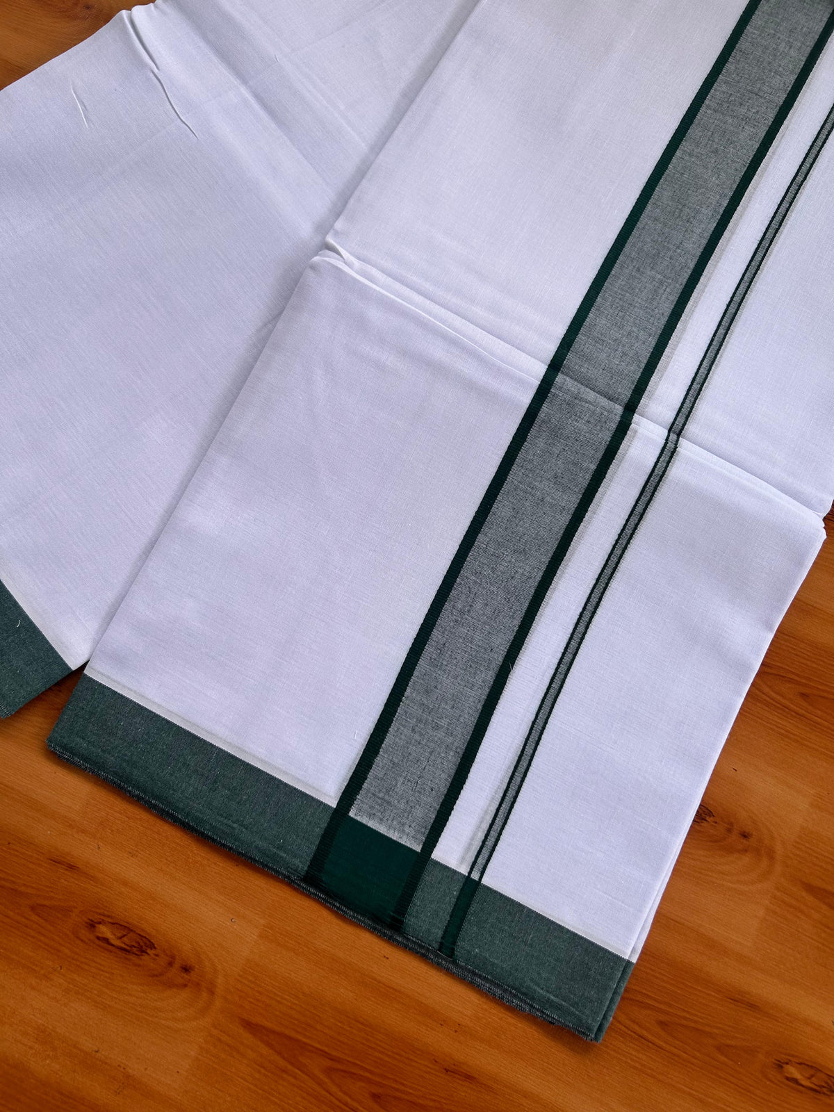 Blue Dyed Pure White Double Mundu/Dhoti - 20% Discount ! Kaitharikada Pure Cotton - 80s - 1.5 inch Green Shaded Kara 3.85 mtr (8 muzham) - 5 KK5525 MRH