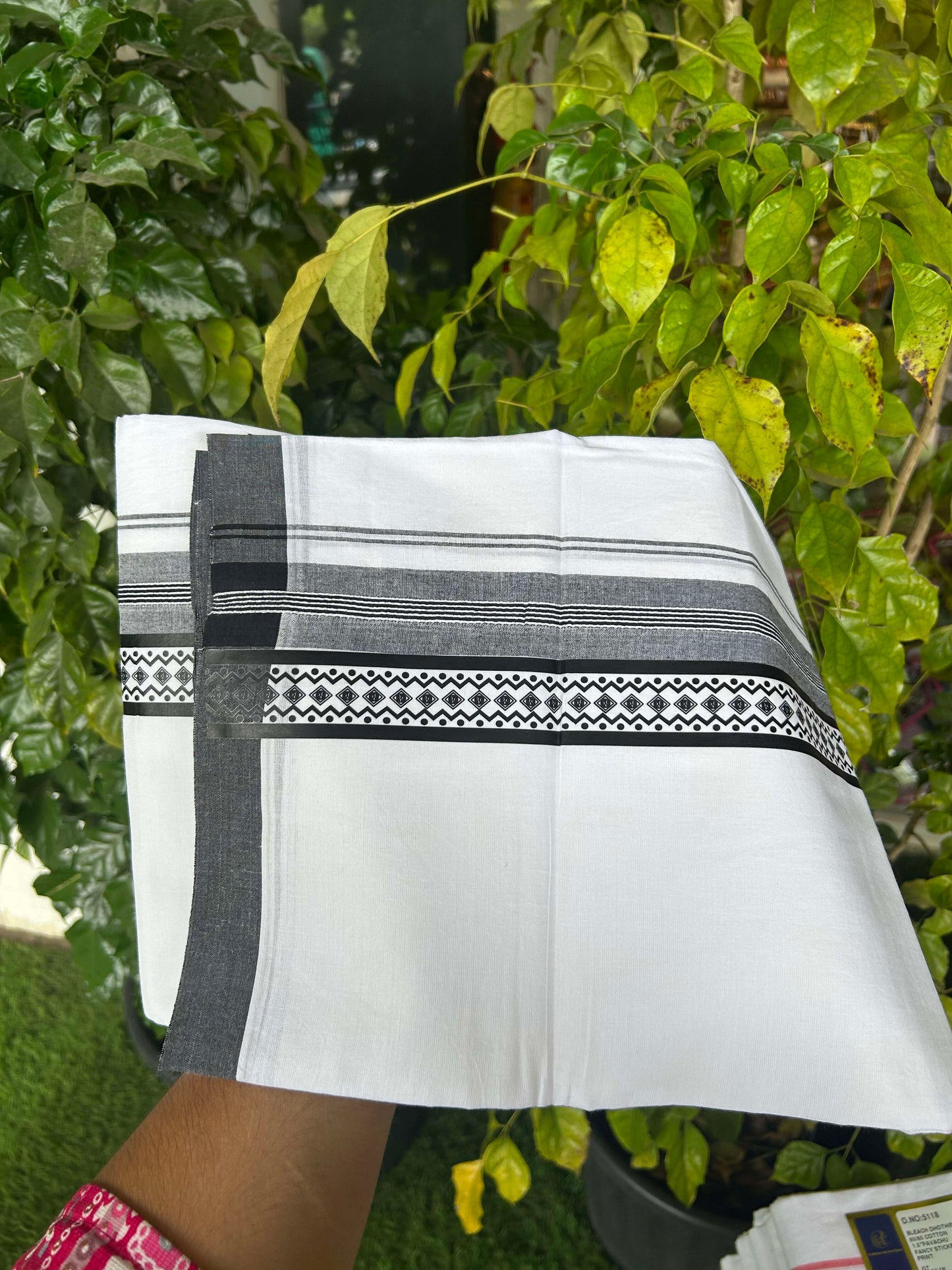 20% Discount ! KaithariKada Balaramapuram Cotton Double Pure white Mundu/Dhoti- 60s - 2.5 inch Black Printed Stripes Design Kara - 3.65 mtr (8 muzham) - 15 KK5309 GAN