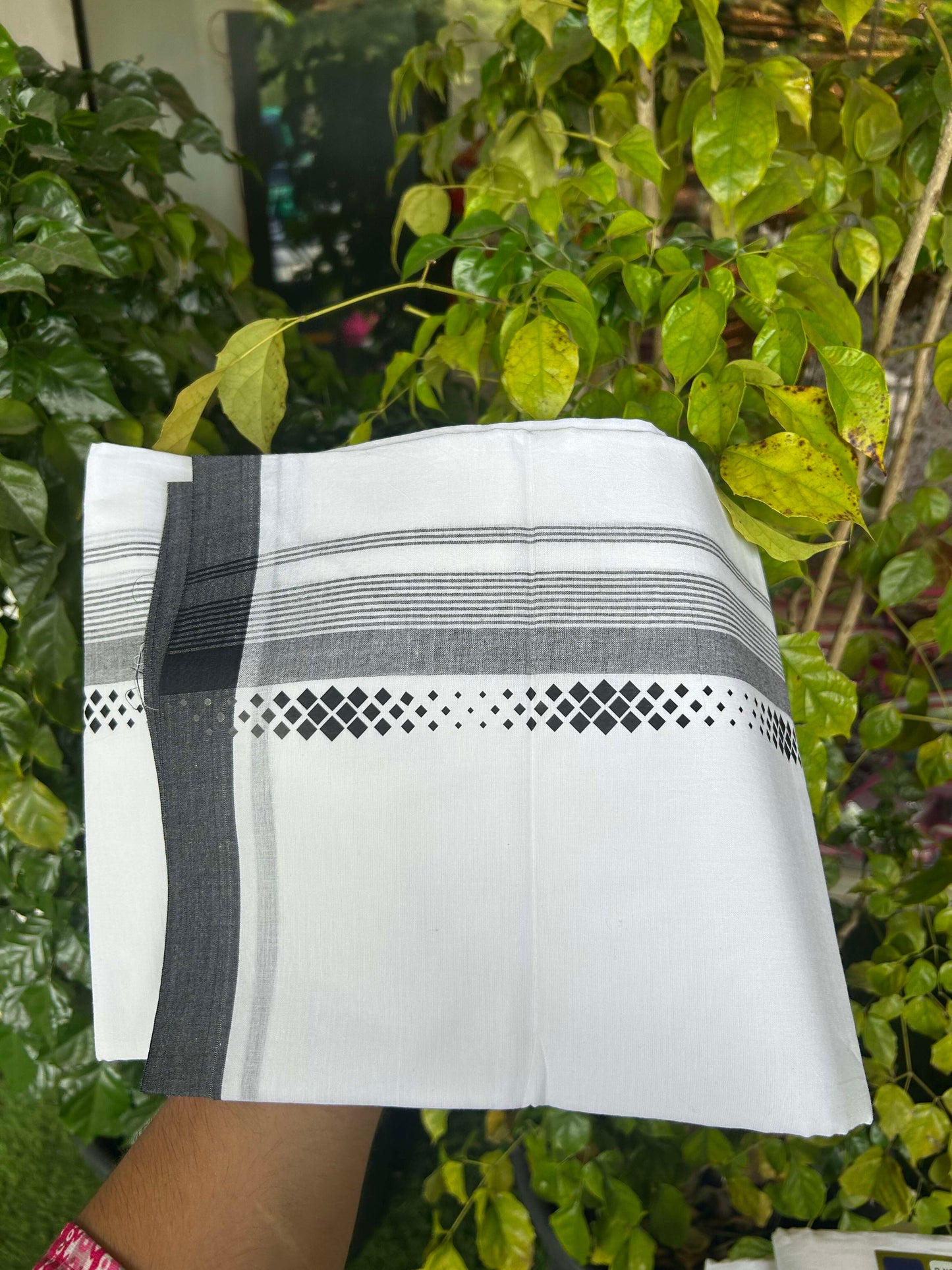 20% Discount ! KaithariKada Balaramapuram Cotton Double Pure white Mundu/Dhoti- 60s - 2.5 inch Black Printed Stripes Design Kara - 3.65 mtr (8 muzham) - 13 KK5309 GAN