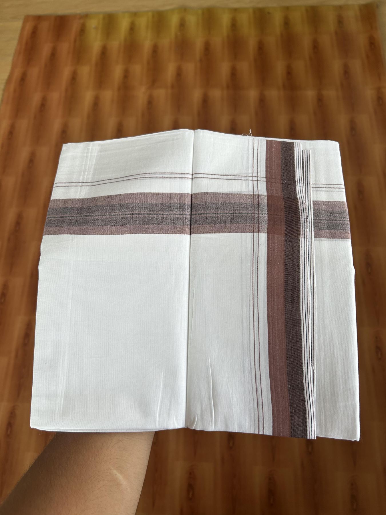 20% Discount ! Kaitharikada Balaramapuram 100% Pure Cotton Double Pure White Mundu/Dhoti - 100x80 - 1.5 inch Brownish Red & Dark Maroon Shaded Kara 3.80 mtr (8 muzham) - 36 KK5382 VIN