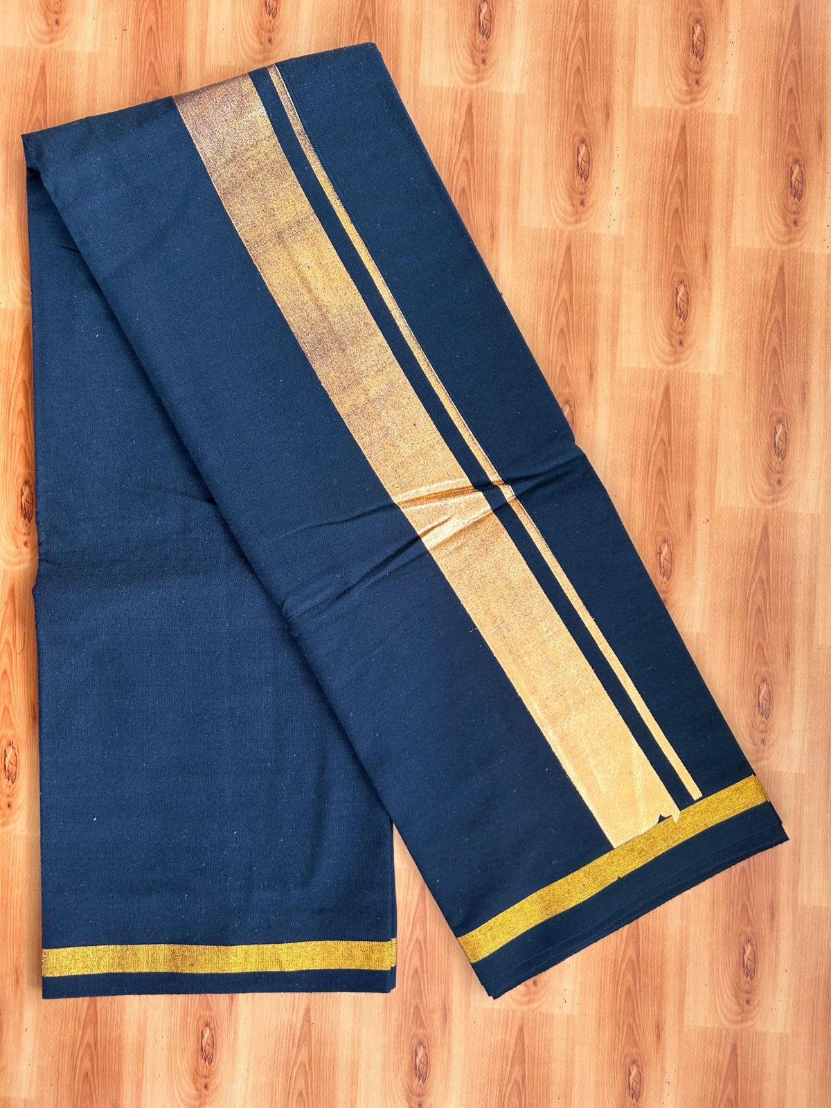 Kaitharikada - Single Kaily / Lungi - Mixed Cotton - 20s twisted - 2 inch Copper Kasav Kara with Black colour body (2 meter / 4 muzham) - 4 KK8085 GAN