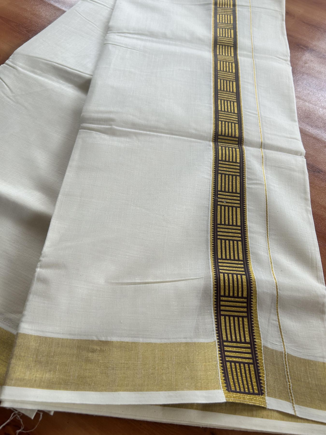 Double Off White - (Unbleached) Mundu/Dhoti- 20% Discount!! KaithariKada Balaramapuram 100% Cotton (60s) - 1.25 inch Gold Kasav & Chocolate Pattern Printed Kara - 7 KK5408 GAN