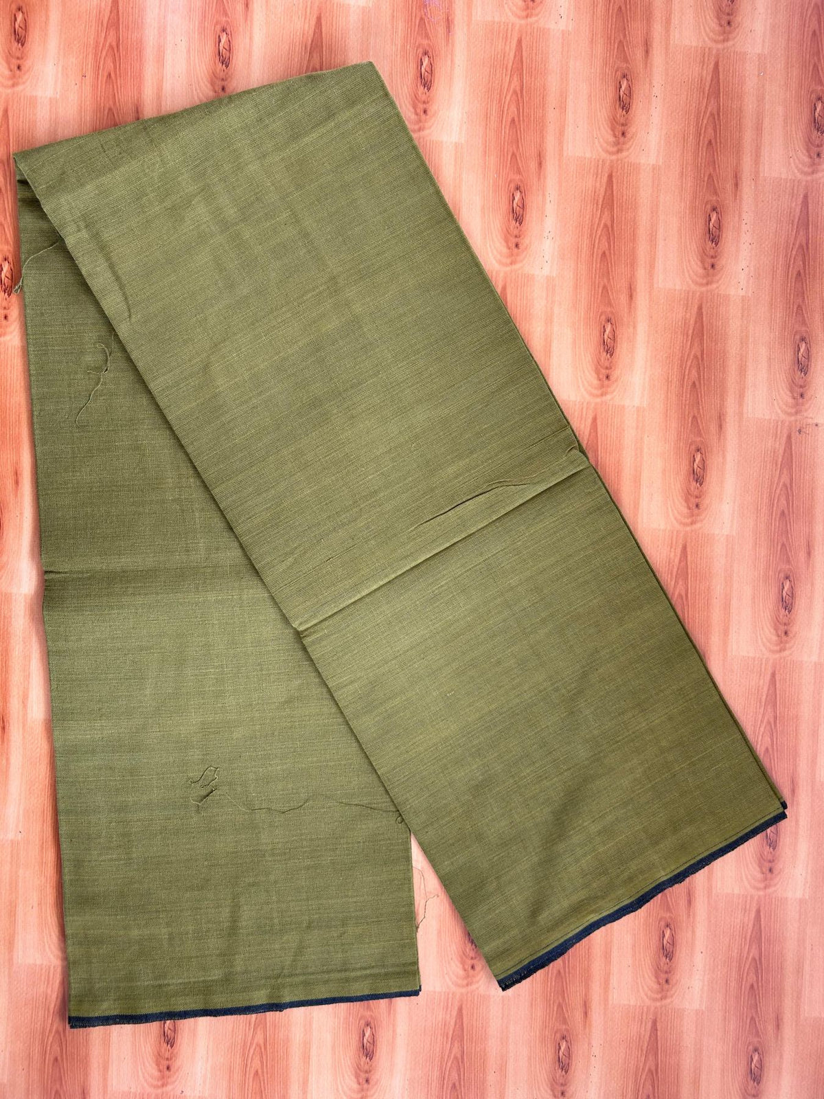 Single Kaily / Lungi - Premium Kathar Type Mund Pure cotton - Kaitharikada - 0.1 inch Black thin kara Border with Olive Brown colour body (2 meter / 4 muzham) - 2 KK8087 MUT
