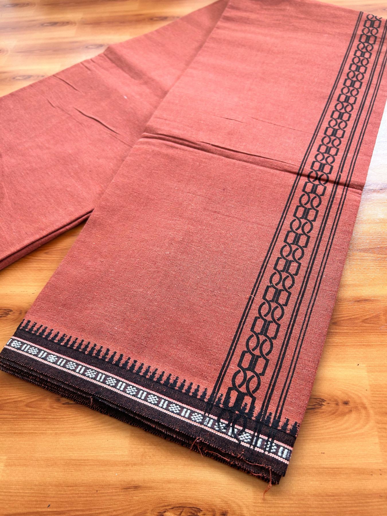 Single Kaily / Lungi - Kaitharikada - Mixed Cotton - 40s twisted - 1.75 inch Black Printed Design Printed Kuppadam Kara With Kavi Colour Body (2 meter / 4 muzham) - 1 KK8075 SAT