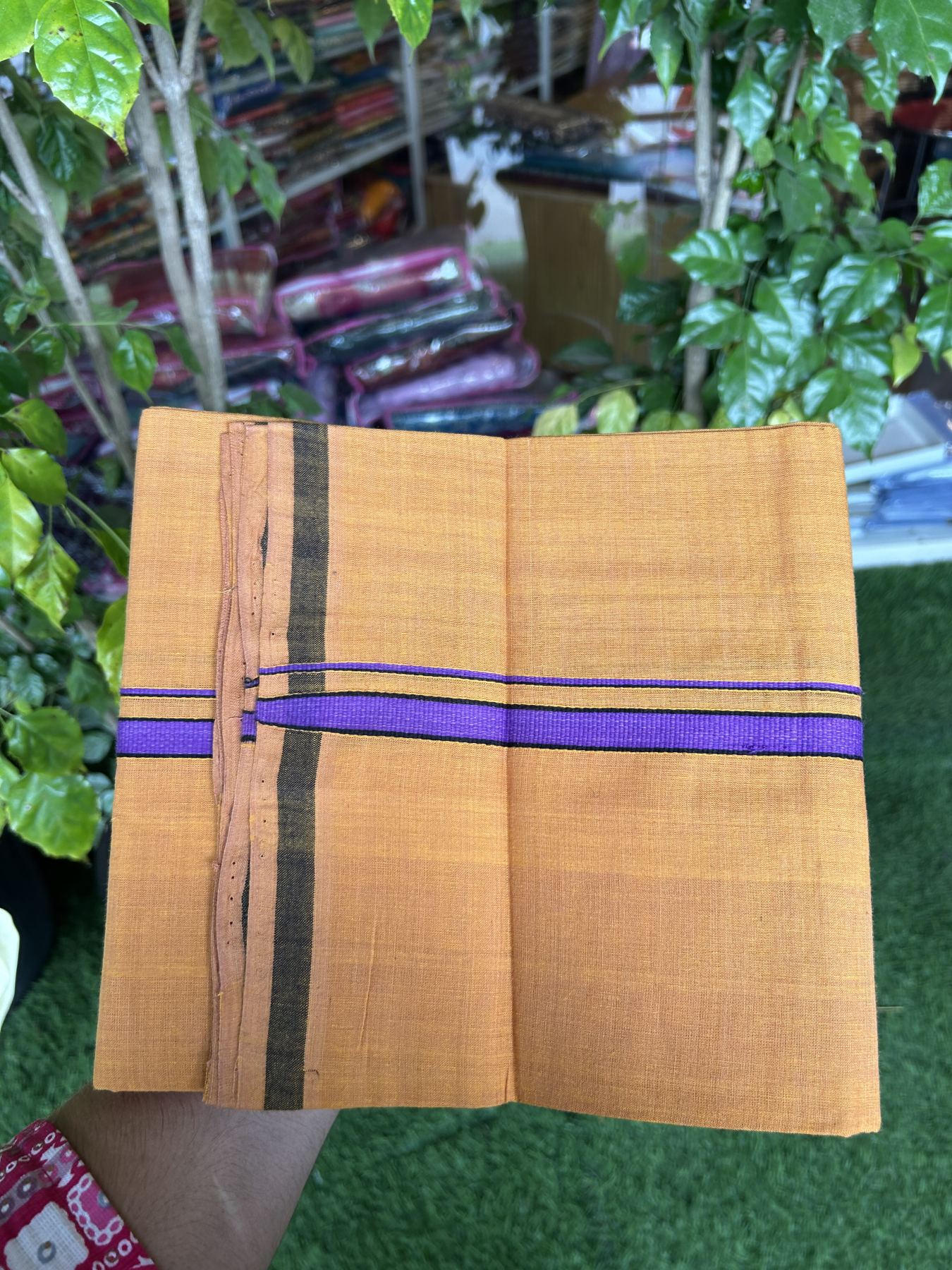 Handloom Single Hallmarked - 10% Discount ! KaithariKada 100% Pure Cotton - Mundu/Dhoti 0.5 inch Violet & Black Kara with Kavi colour Body - (2 meter / 4 muzham) - 69 KK8044 ELA