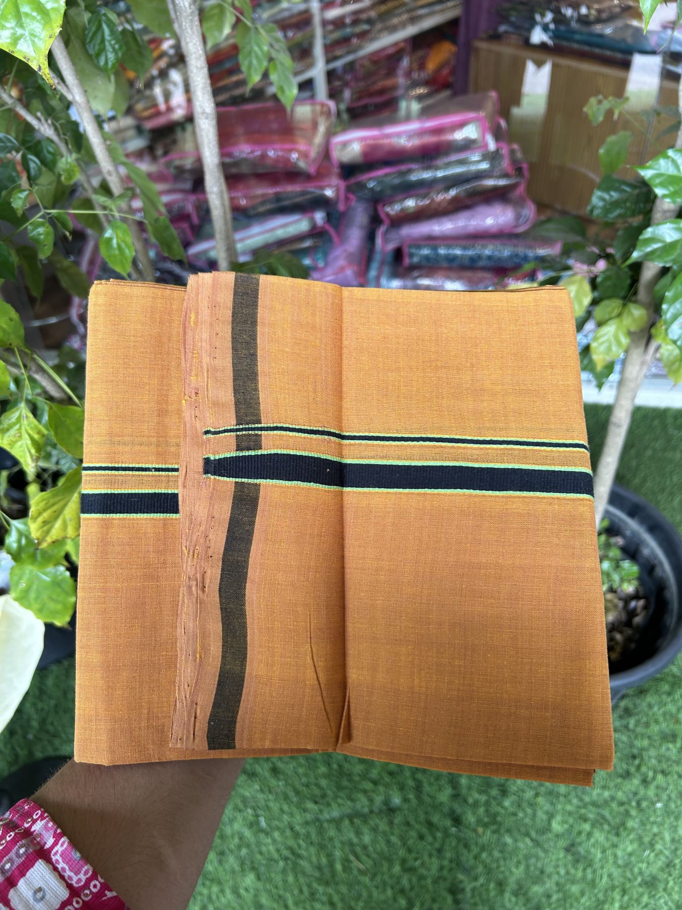 Handloom Single Hallmarked - 10% Discount ! KaithariKada 100% Pure Cotton - Mundu/Dhoti 0.5 inch Black & Parrot Green Kara with Kavi colour Body - (2 meter / 4 muzham) - 54 KK8044 ELA