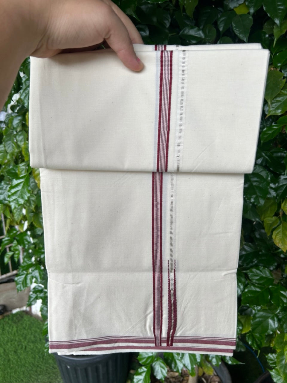 20% Discount!! KaithariKada Balaramapuram 100% COTTON SINGLE OFF WHITE - (Unbleached) Mundu/Dhoti - 100X100 - 1 cm Puliyilakkara Silver Kasavu & Maroon Chutty Kara(2 meter / 4 muzham) - 11KK5238 ASH