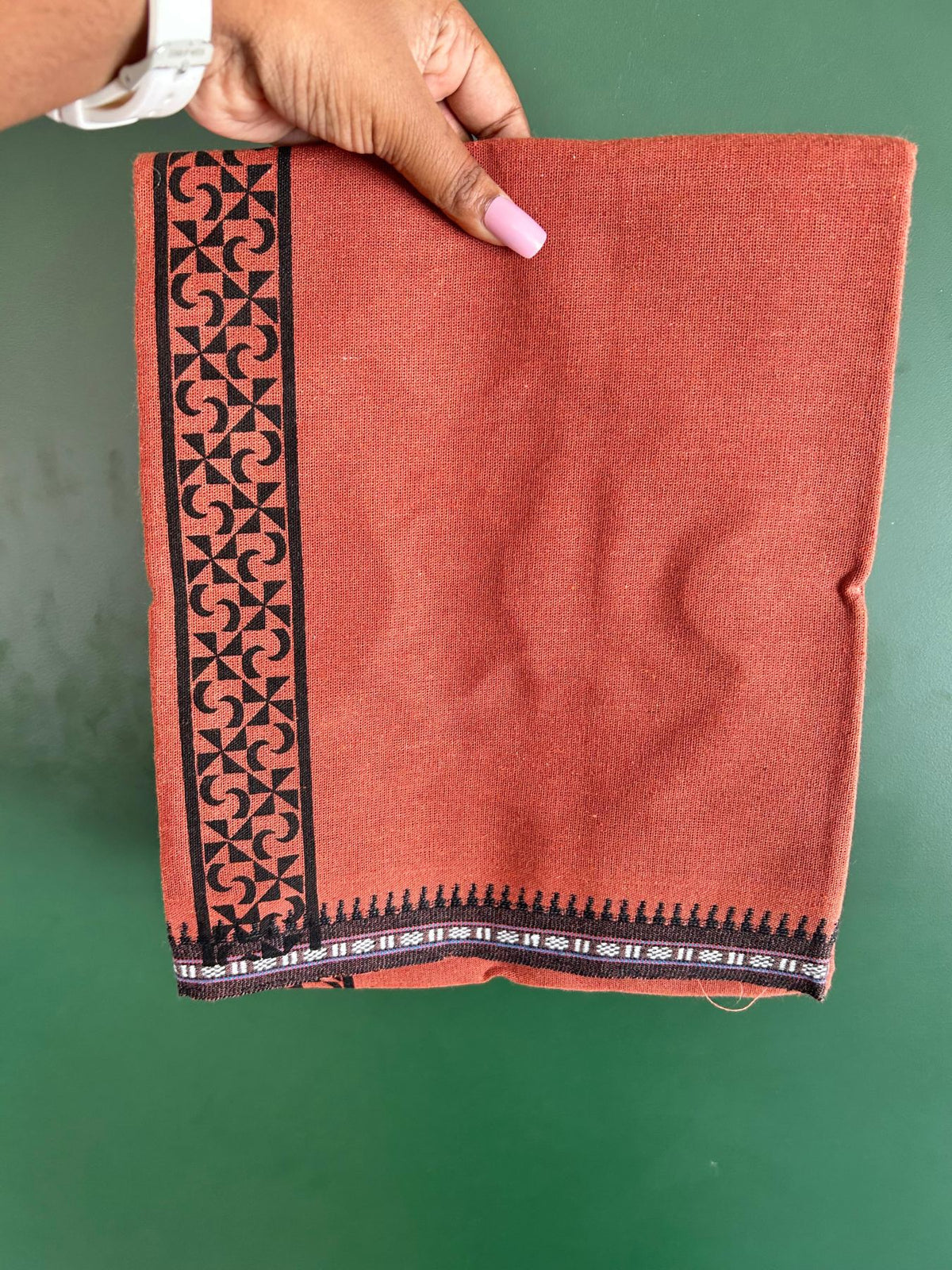 Single Kaily / Lungi - Kaitharikada - Mixed Cotton - 40s twisted - 1.75 inch Black Printed Design Printed Kuppadam Kara With Kavi Colour Body (2 meter / 4 muzham) - 14 KK8075 SAT