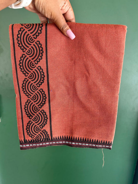 Single Kaily / Lungi - Kaitharikada - Mixed Cotton - 40s twisted - 1.75 inch Black Printed Design Printed Kuppadam Kara With Kavi Colour Body (2 meter / 4 muzham) - 17 KK8075 SAT