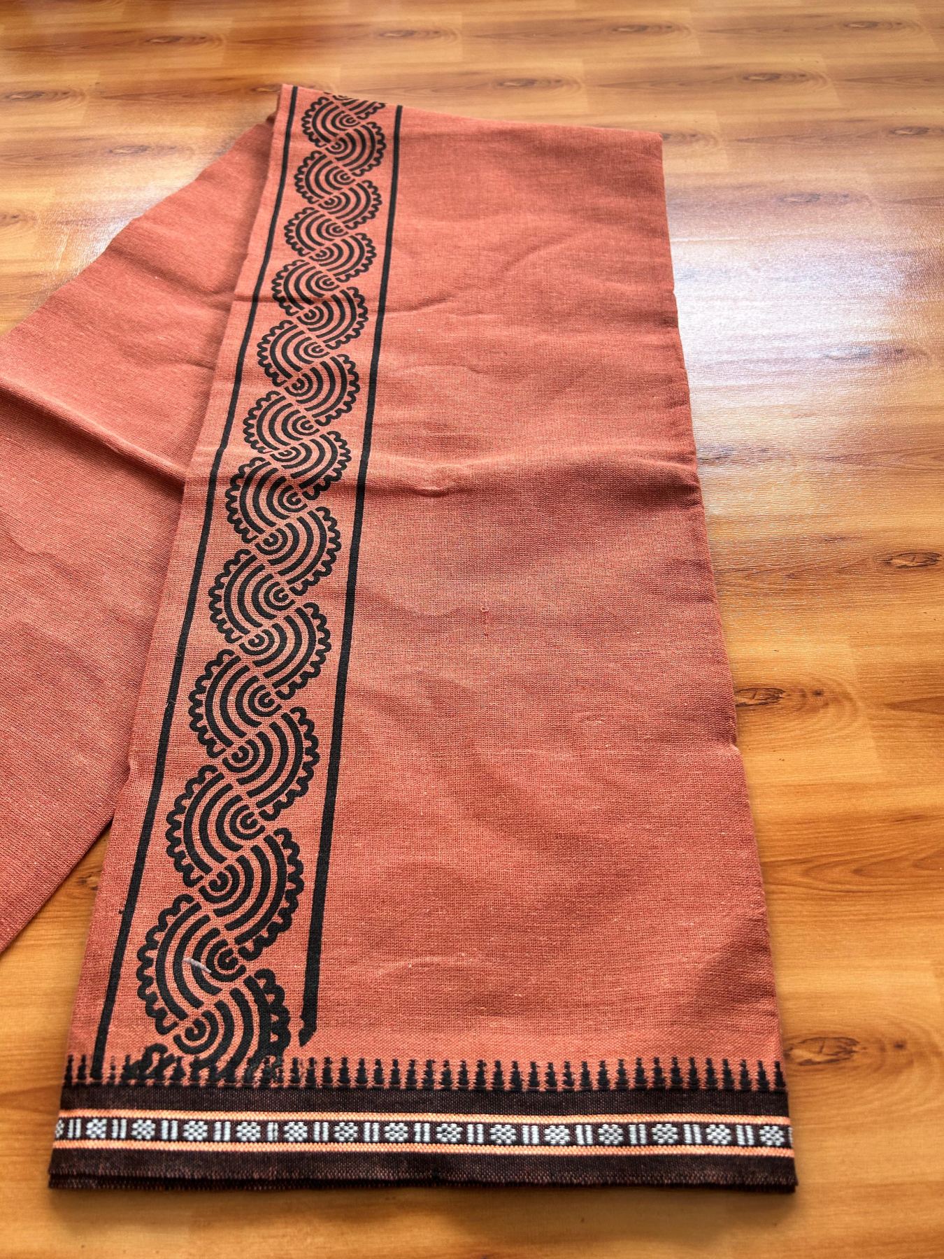 Single Kaily / Lungi - Kaitharikada - Mixed Cotton - 40s twisted - 1.75 inch Black Printed Design Printed Kuppadam Kara With Kavi Colour Body (2 meter / 4 muzham) - 18 KK8075 SAT